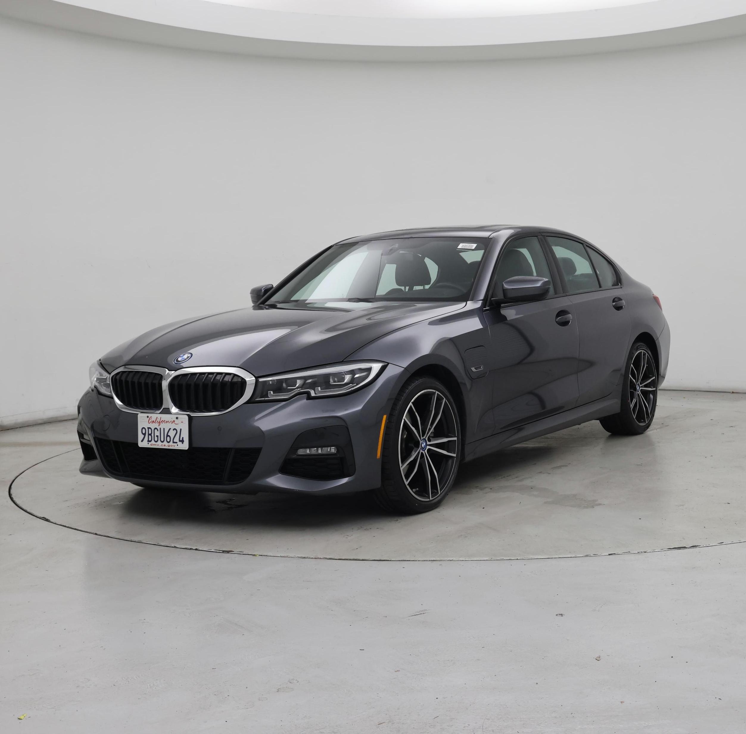 Thumbnail: 2022 BMW 3 Series - 4