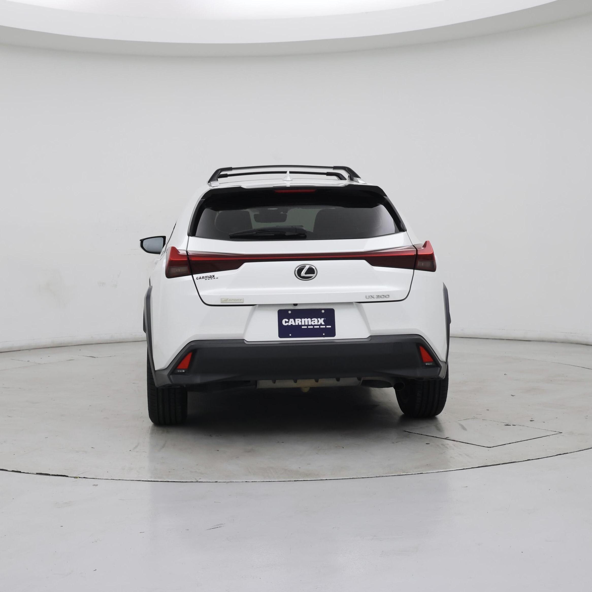 Thumbnail: 2020 Lexus UX - 6