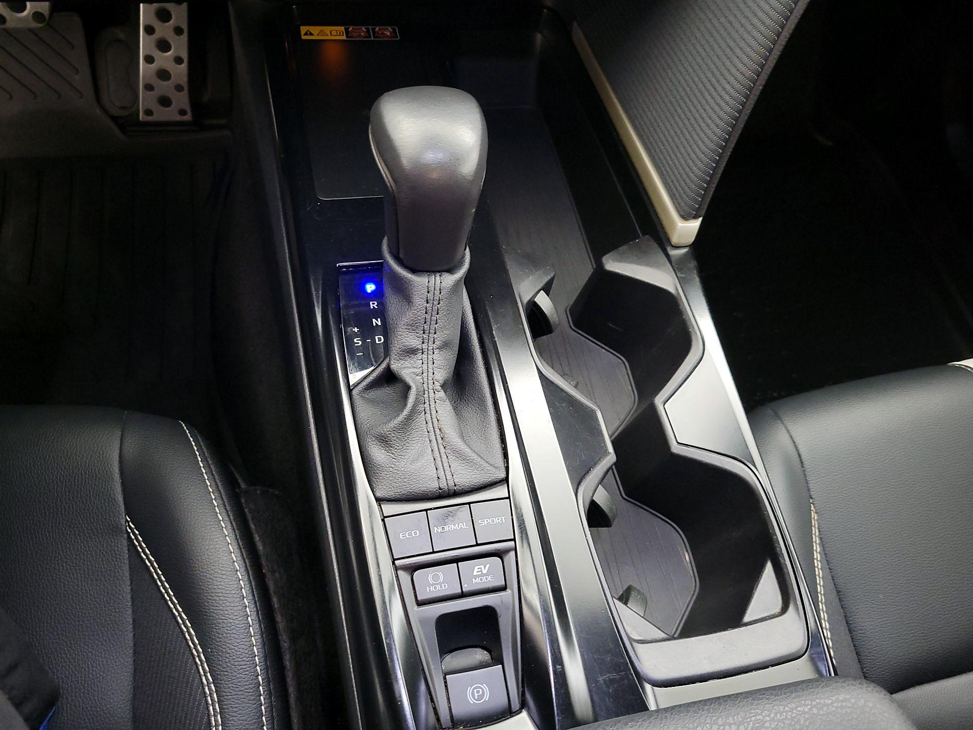 Thumbnail: 2025 Toyota Camry - 17