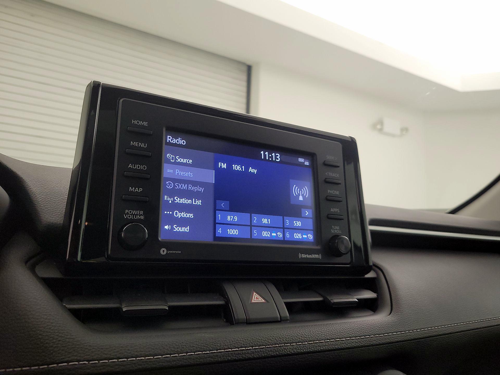 Thumbnail: 2021 Toyota RAV4 - 15