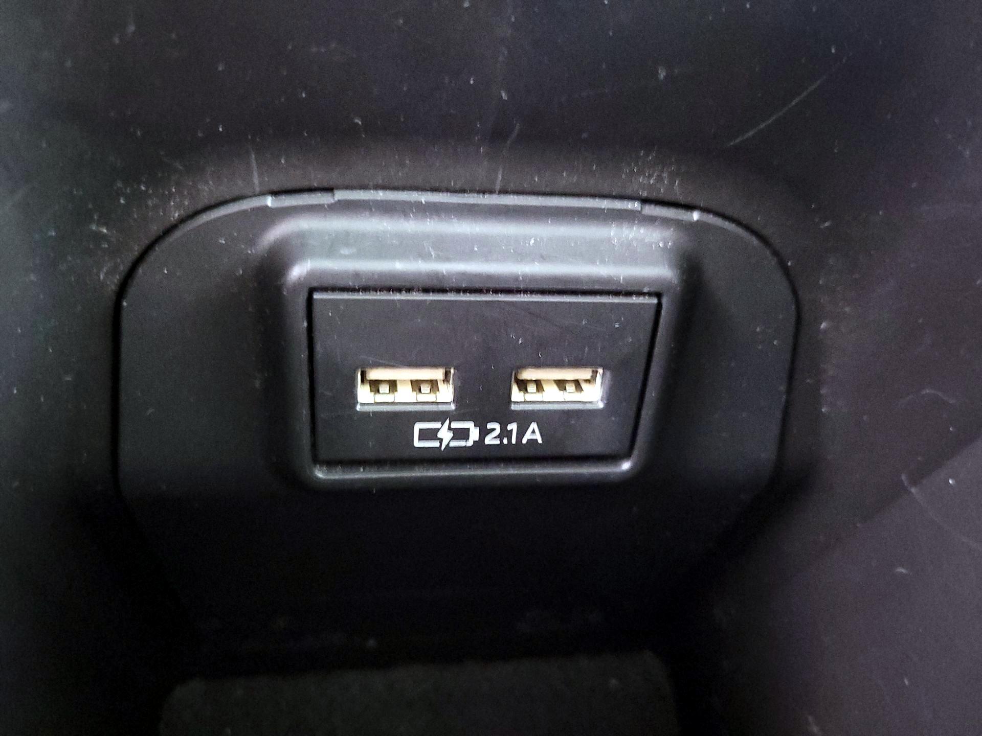 Thumbnail: 2021 Toyota RAV4 - 18