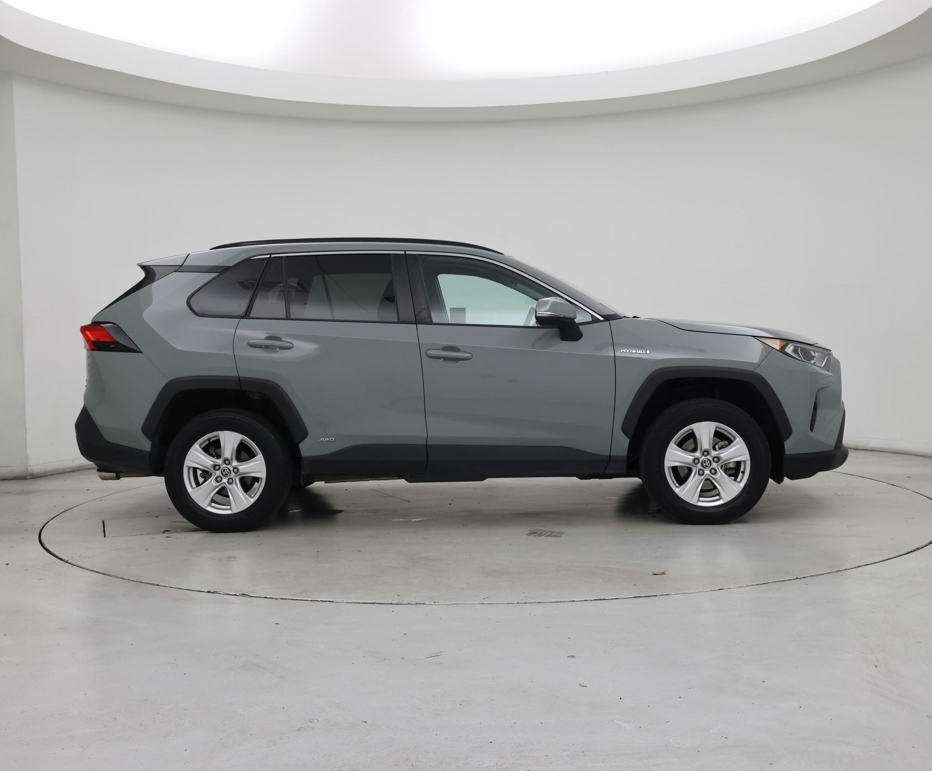 Thumbnail: 2021 Toyota RAV4 - 7