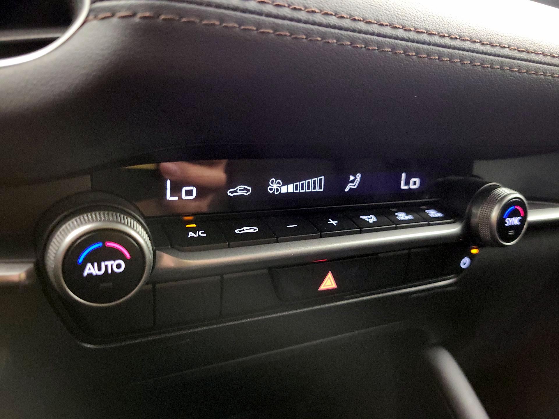 Thumbnail: 2024 Mazda Mazda3 - 16