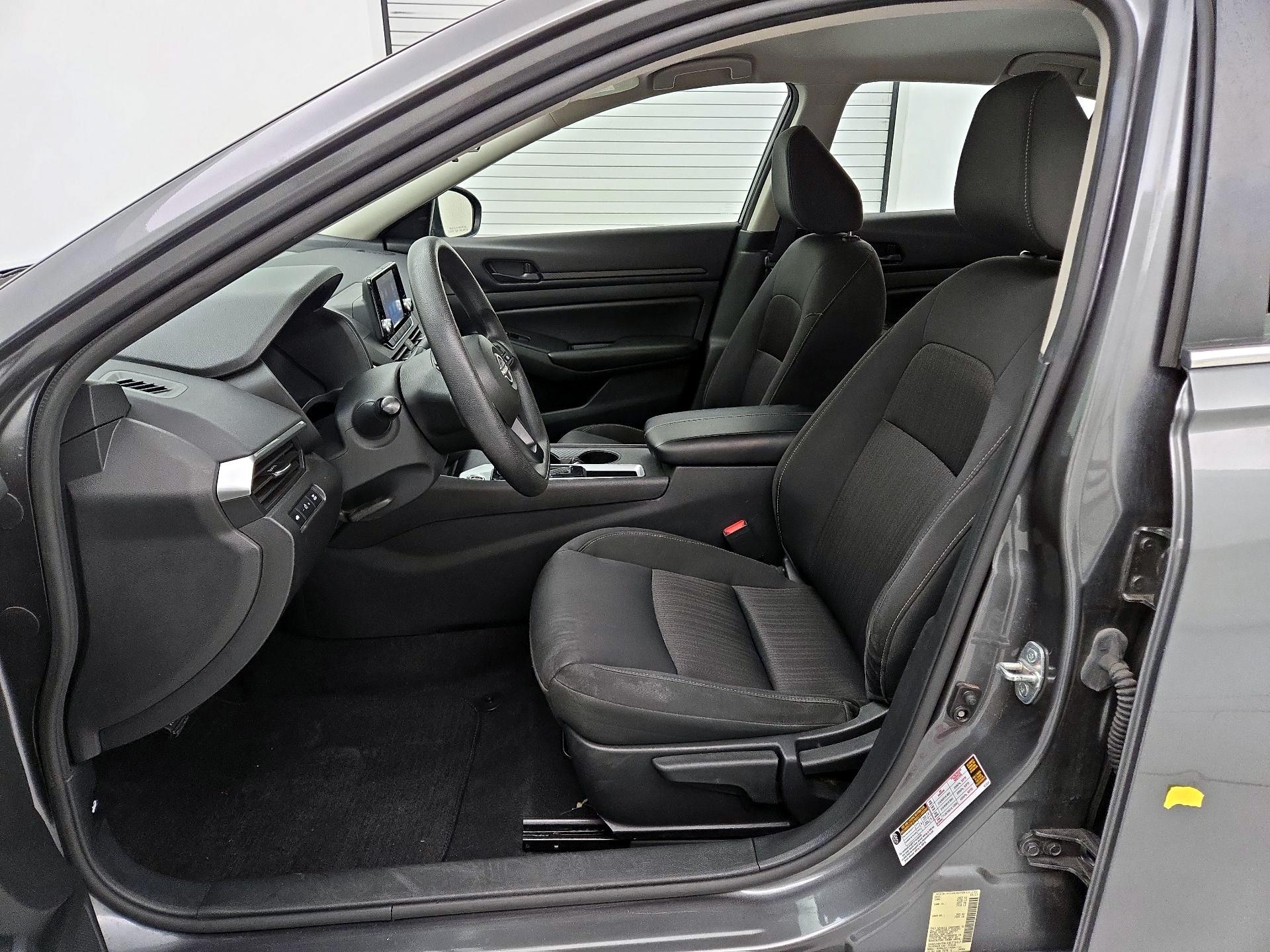 Thumbnail: 2023 Nissan Altima - 11