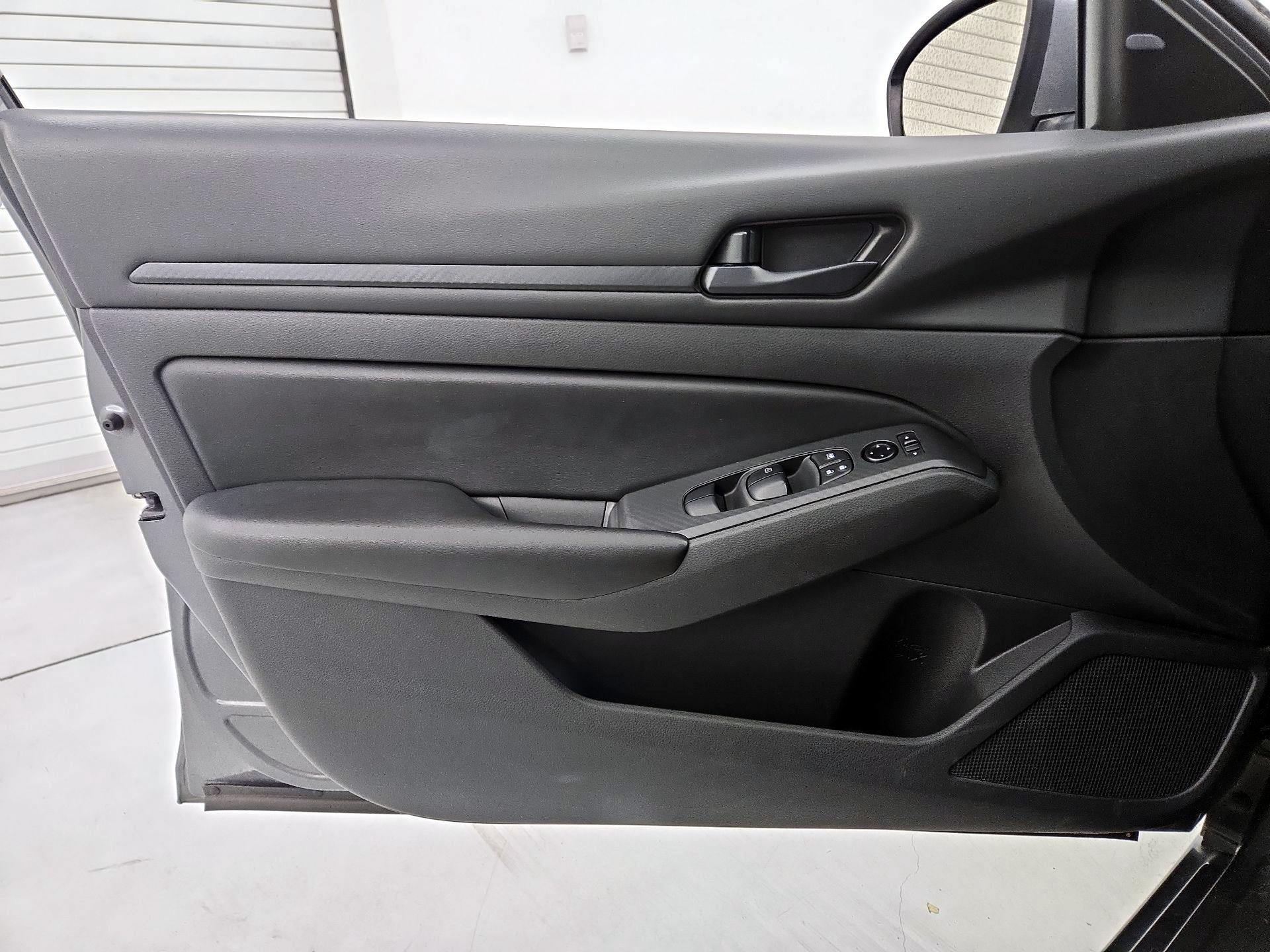 Thumbnail: 2023 Nissan Altima - 12