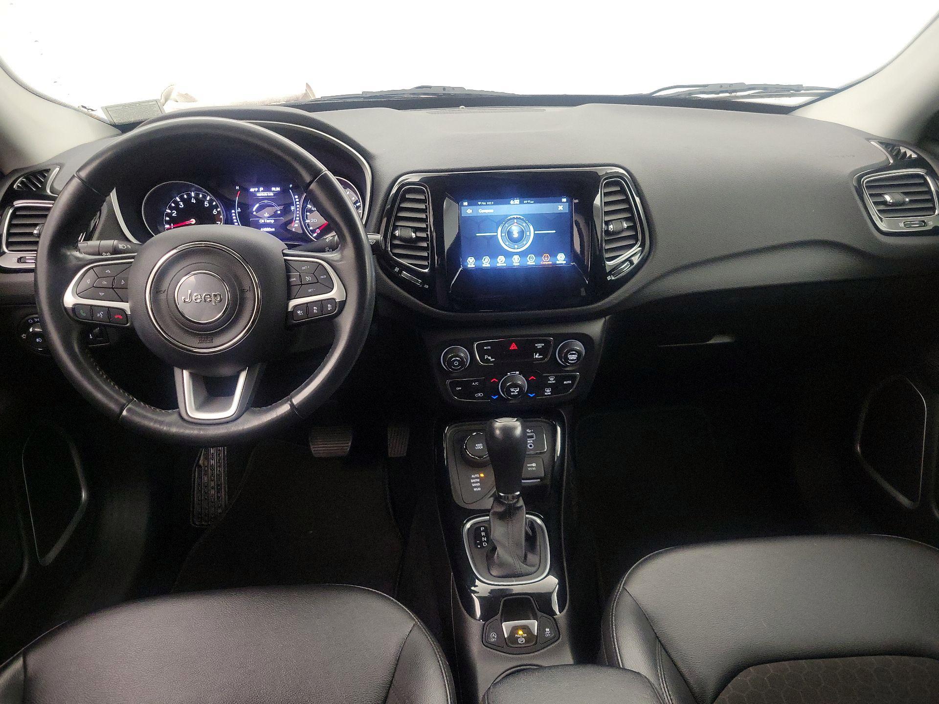 Thumbnail: 2020 Jeep Compass - 9