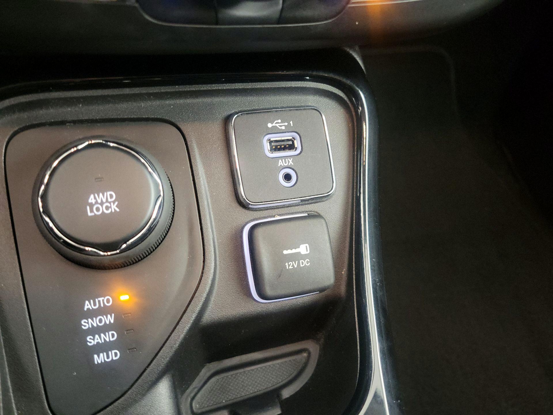 Thumbnail: 2020 Jeep Compass - 19