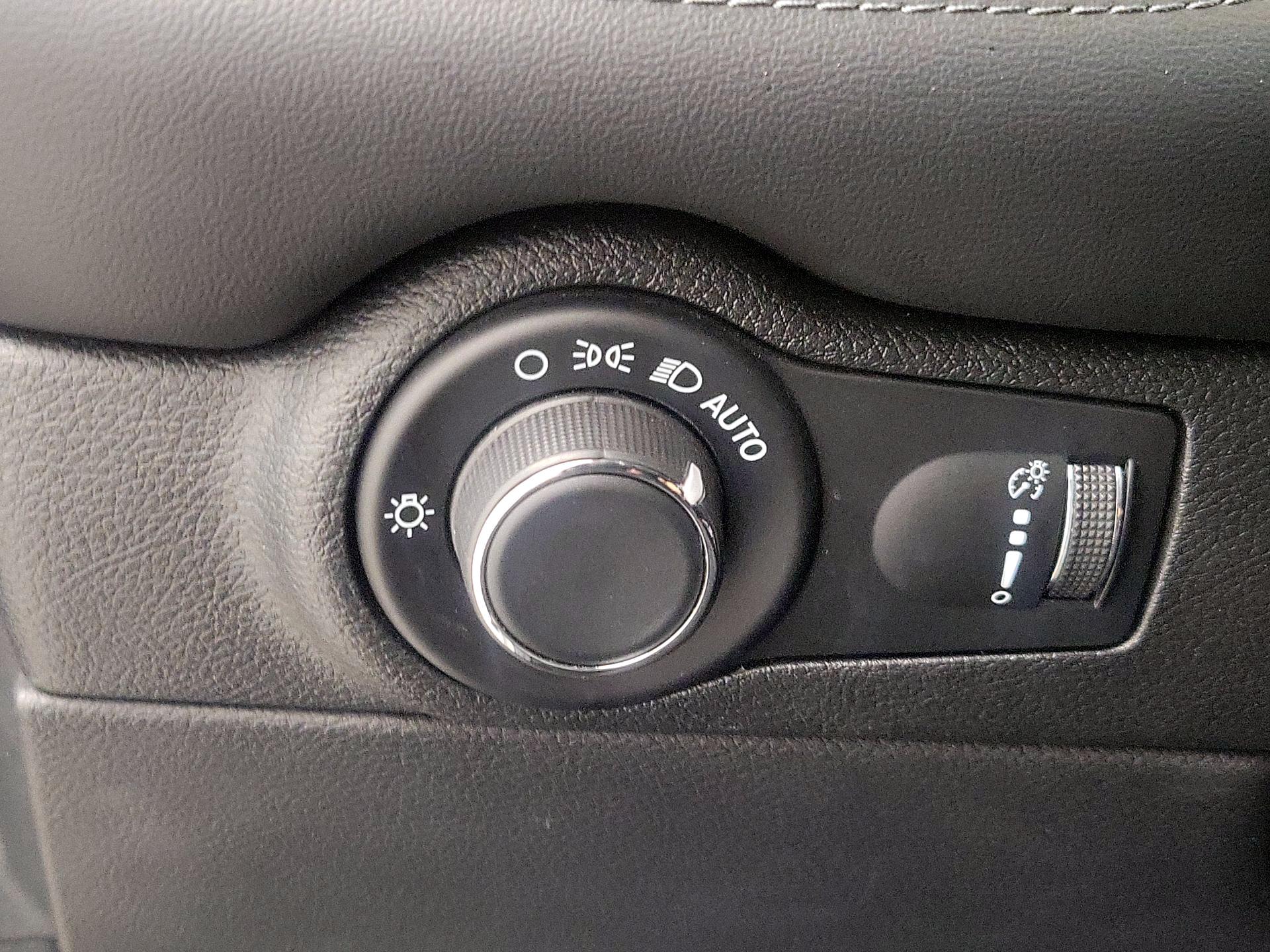 Thumbnail: 2023 Dodge Durango - 13