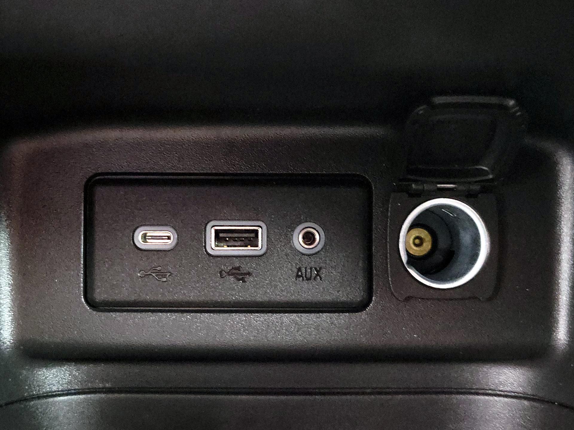 Thumbnail: 2023 Chevrolet Equinox - 18