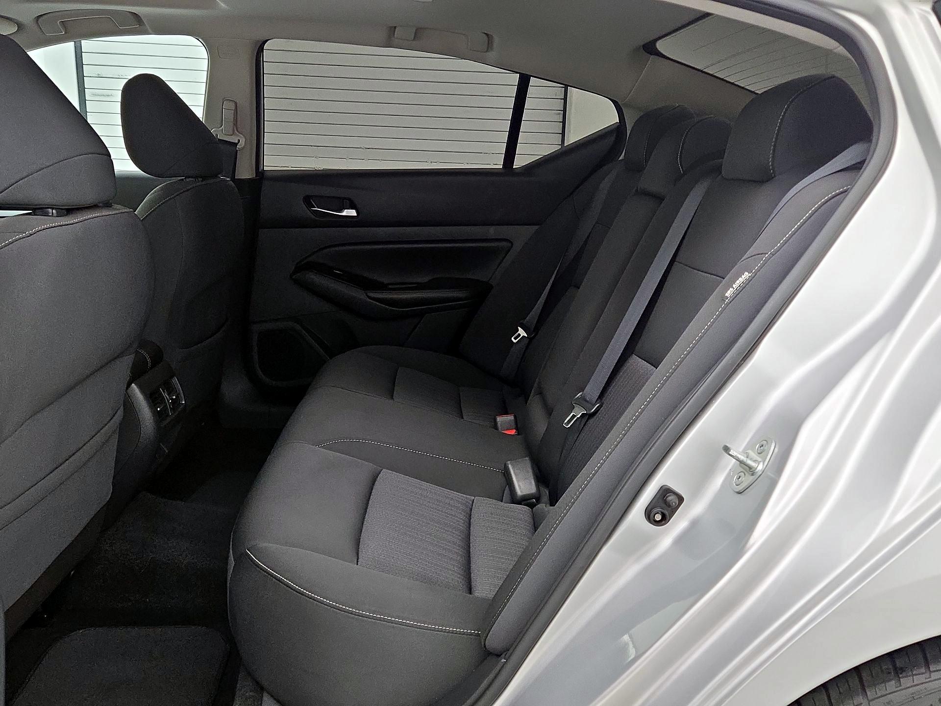 Thumbnail: 2020 Nissan Altima - 20