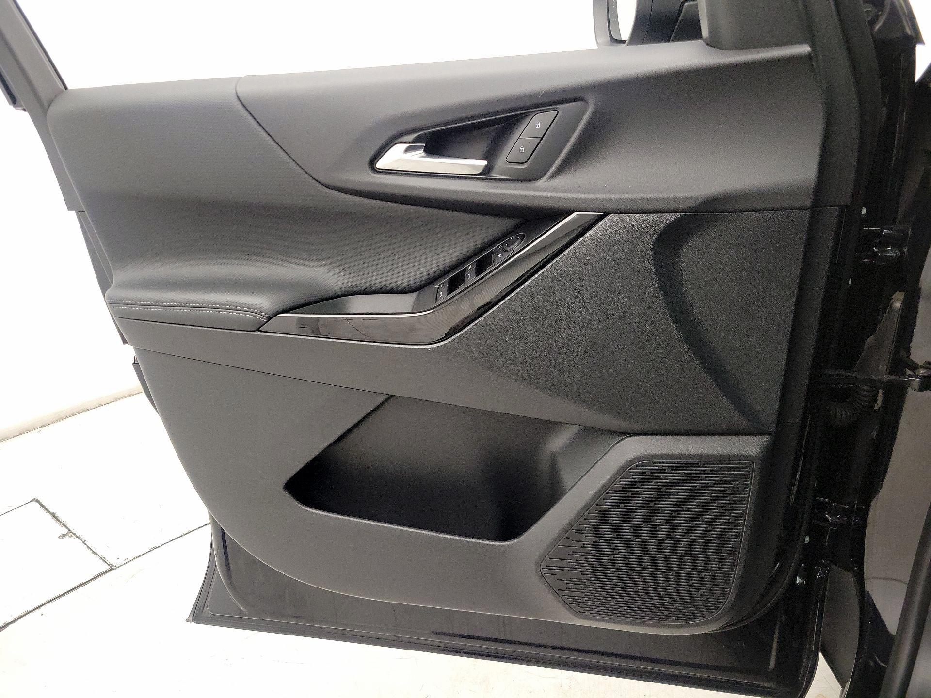 Thumbnail: 2025 Chevrolet Equinox - 12