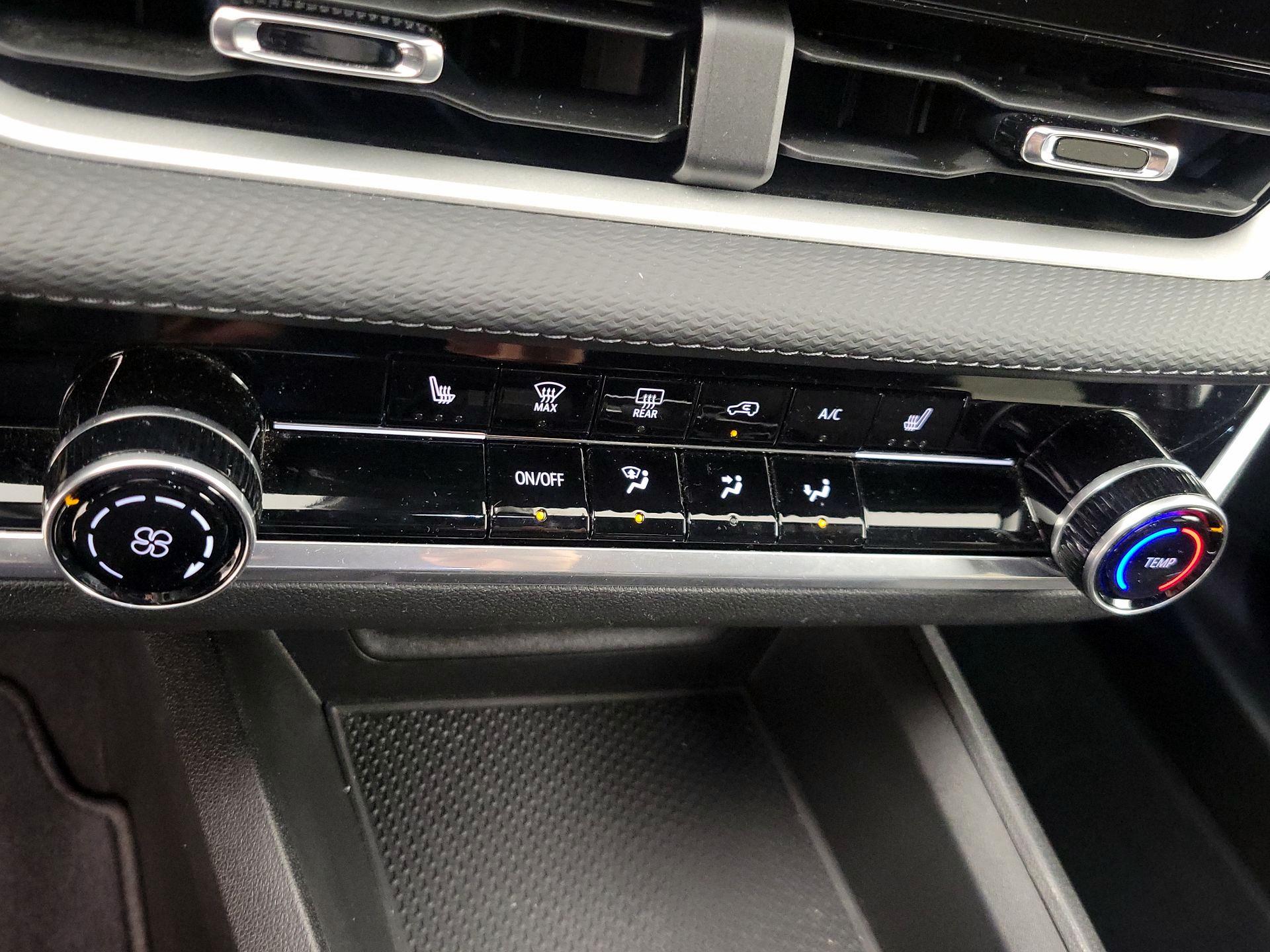 Thumbnail: 2025 Chevrolet Equinox - 16