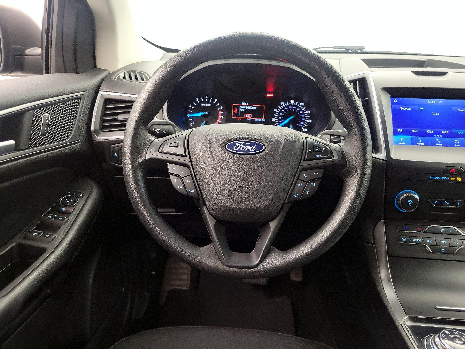 Thumbnail: 2020 Ford Edge - 10