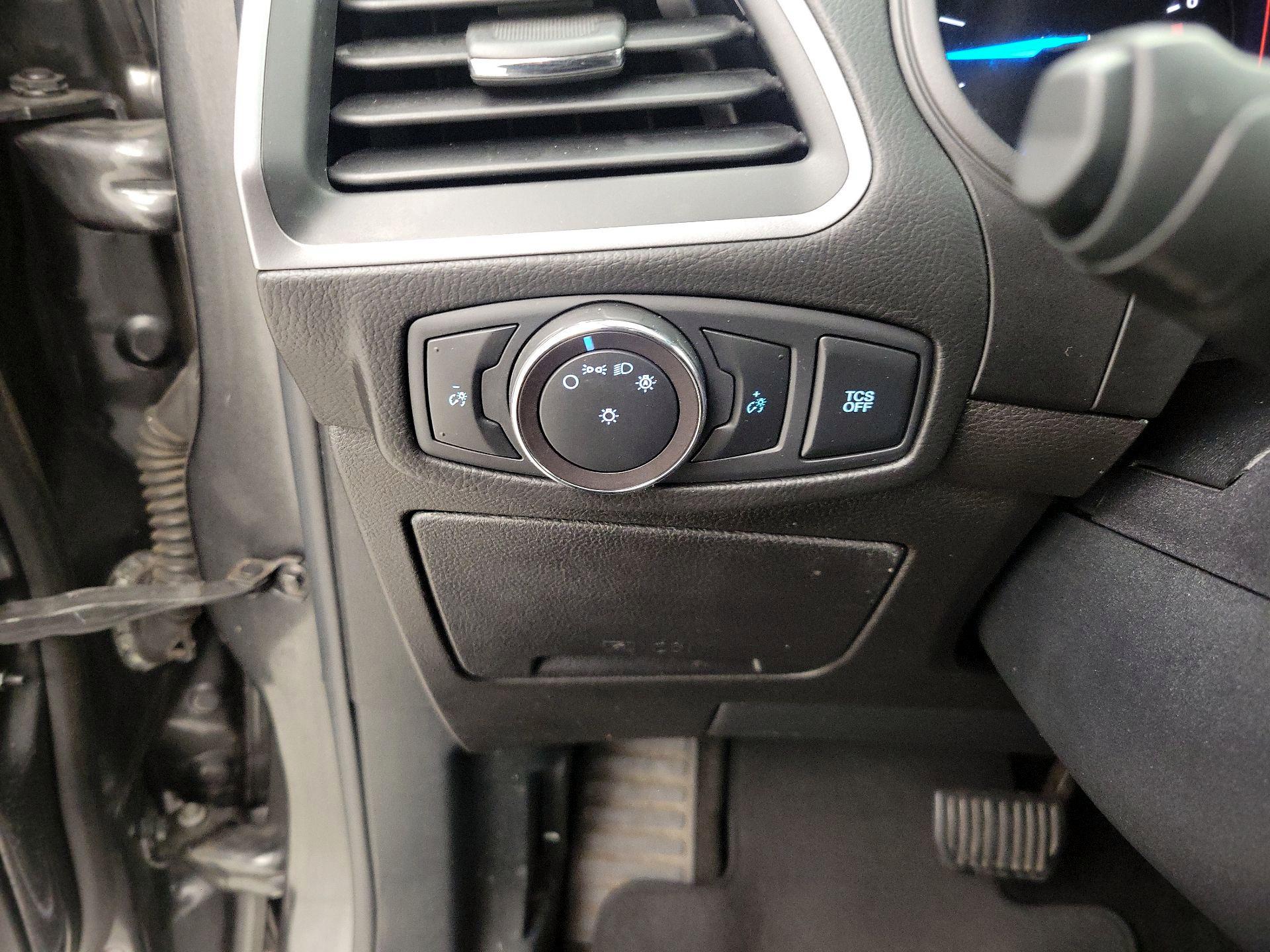 Thumbnail: 2020 Ford Edge - 13