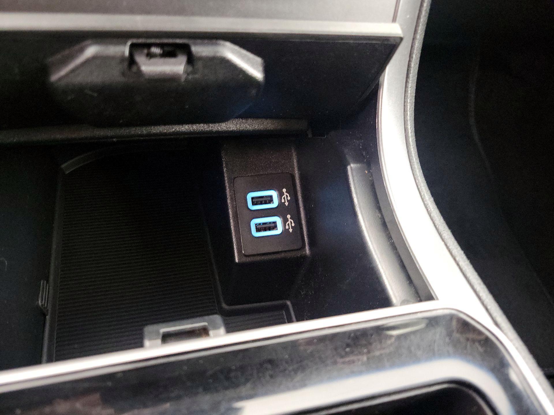 Thumbnail: 2020 Ford Edge - 18