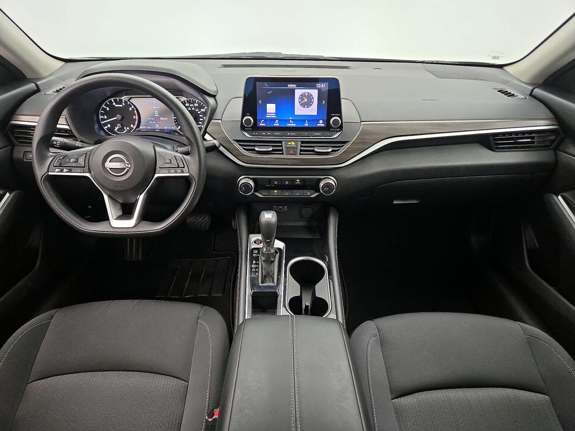 Thumbnail: 2023 Nissan Altima - 9