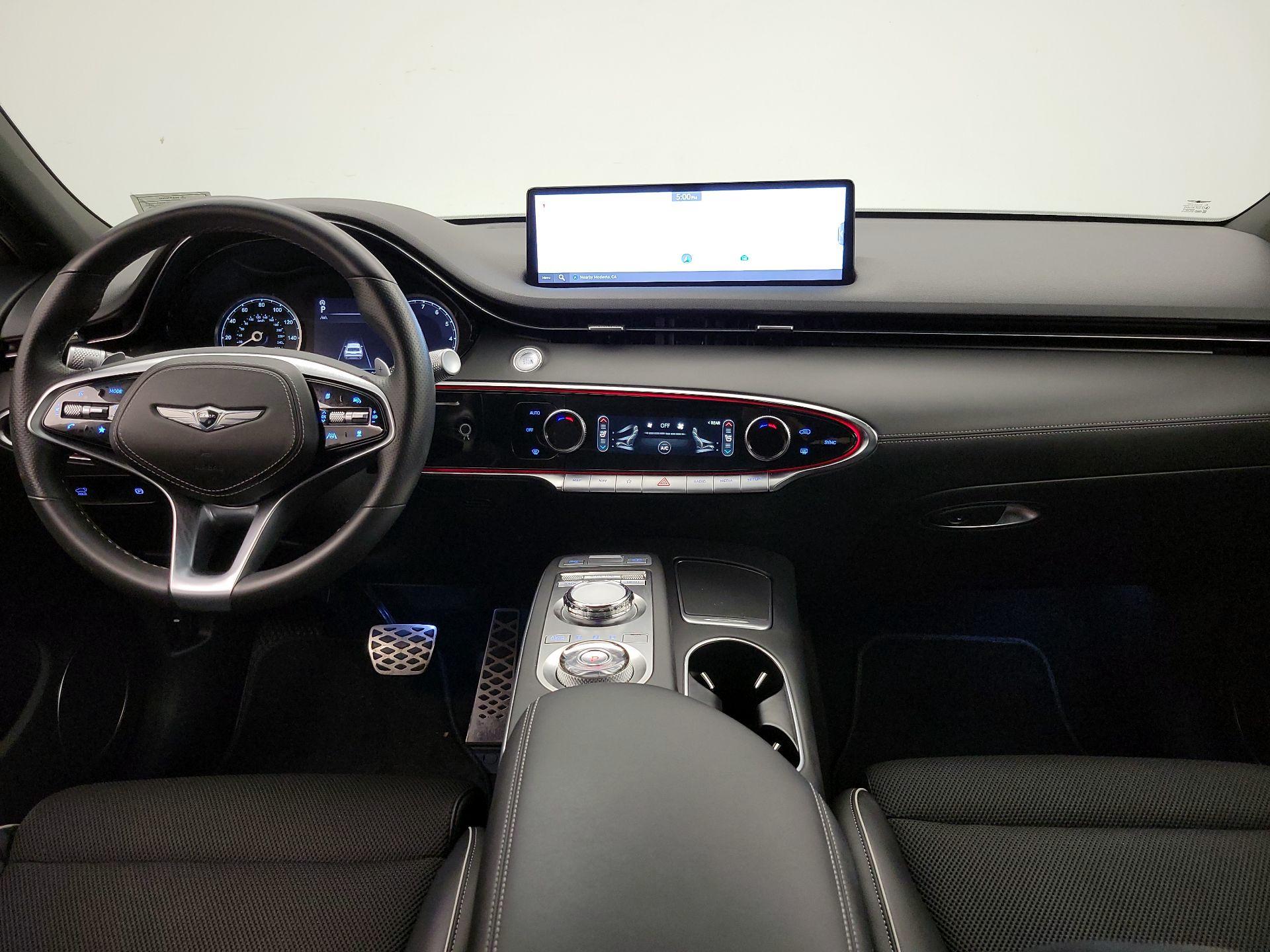 Thumbnail: 2022 Genesis GV70 - 9