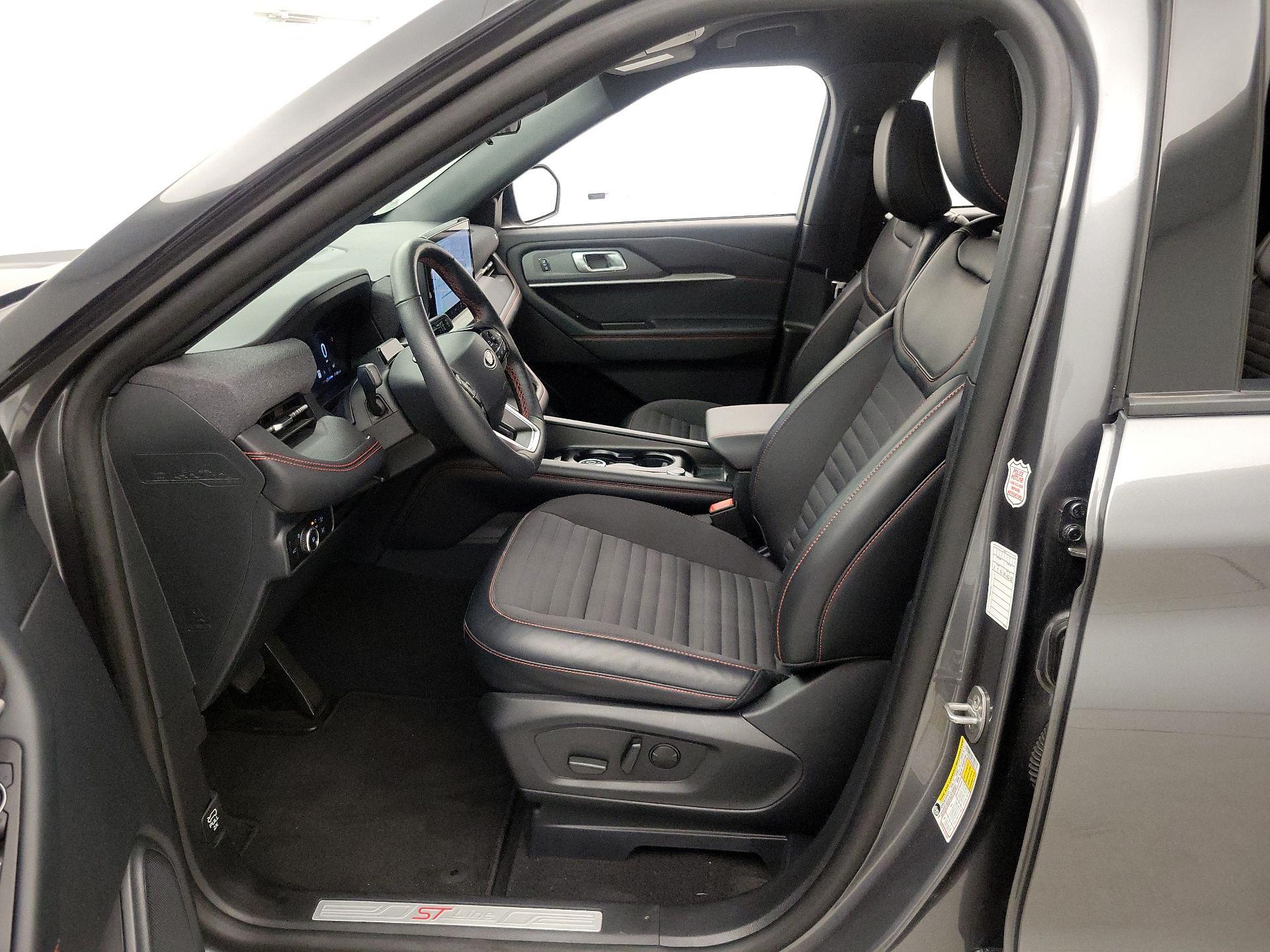 Thumbnail: 2025 Ford Explorer - 11