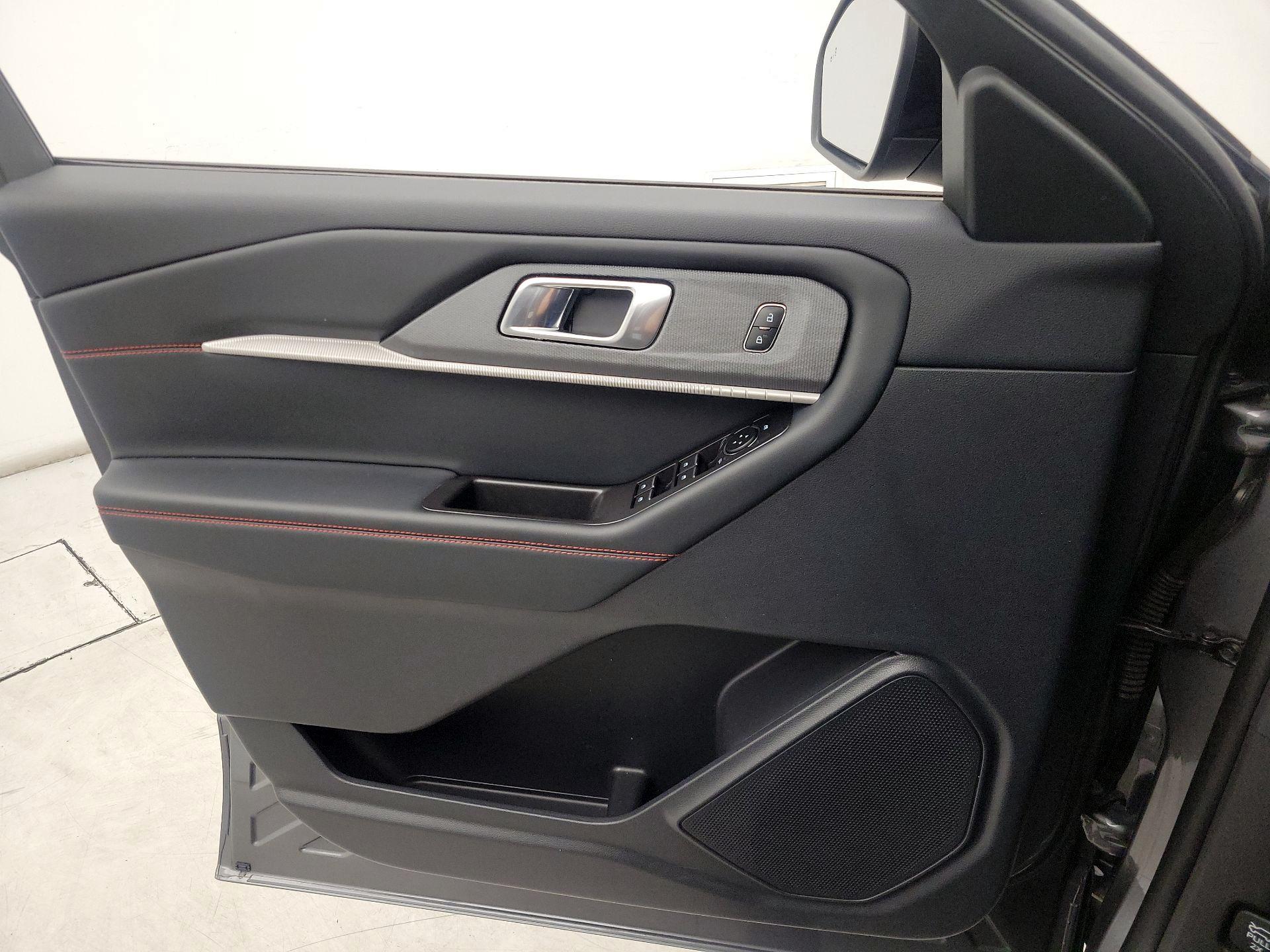 Thumbnail: 2025 Ford Explorer - 12