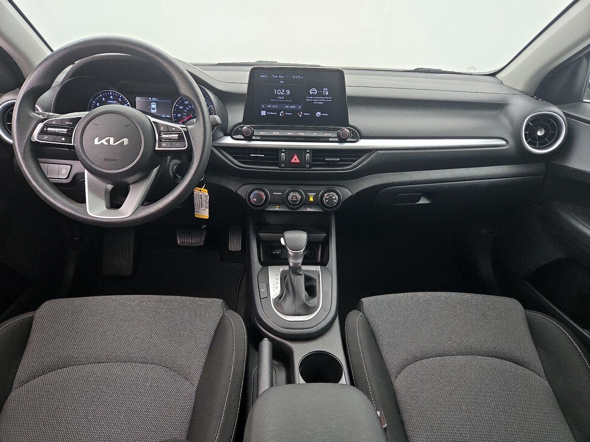 Thumbnail: 2024 Kia Forte - 9