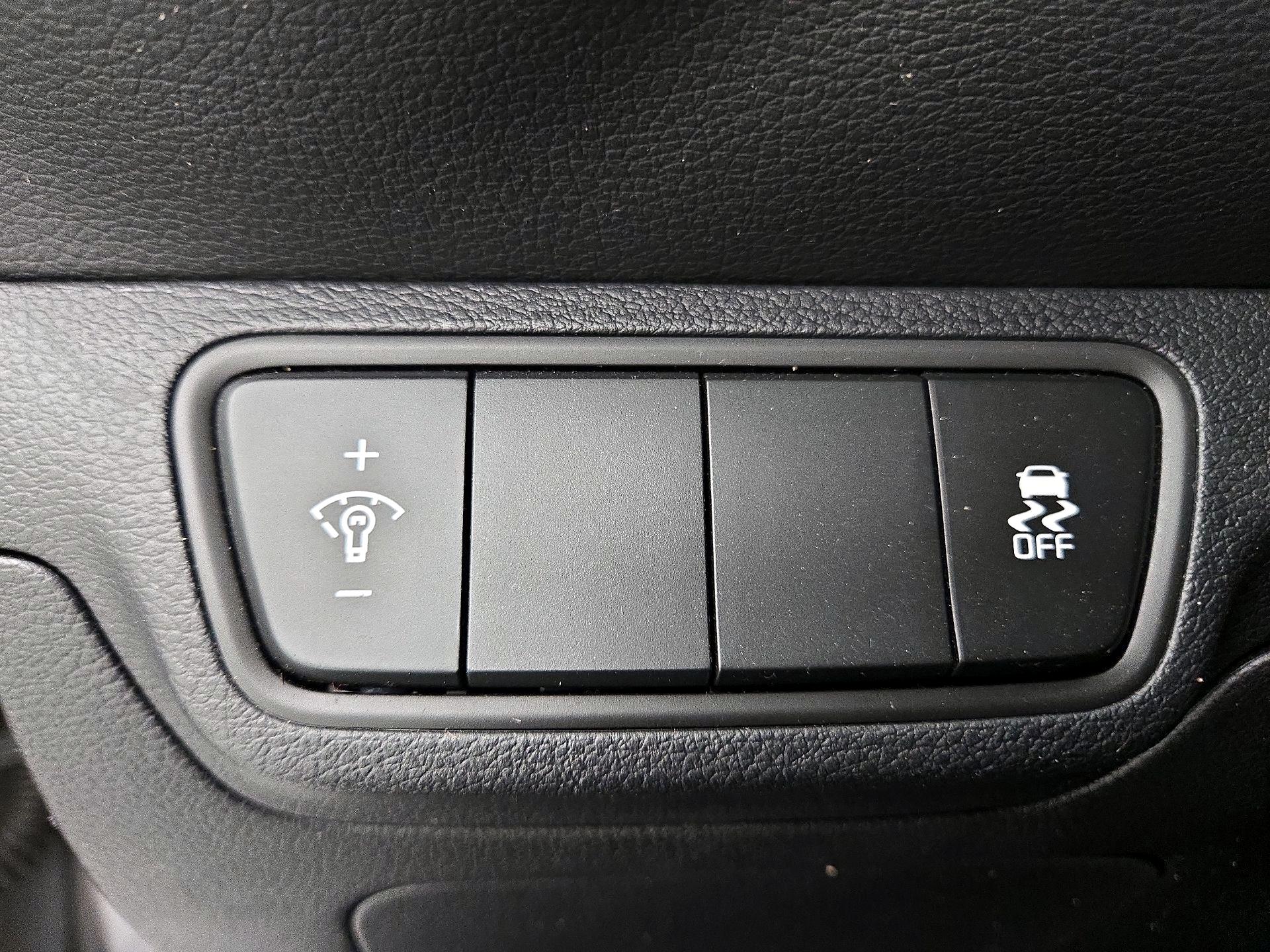 Thumbnail: 2024 Kia Forte - 13