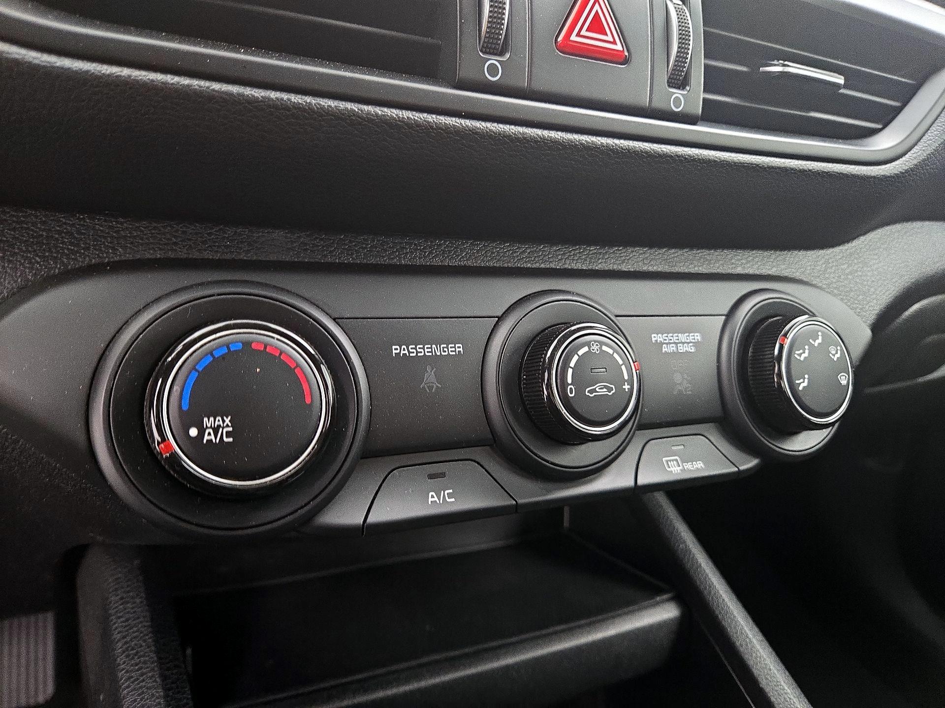 Thumbnail: 2024 Kia Forte - 16