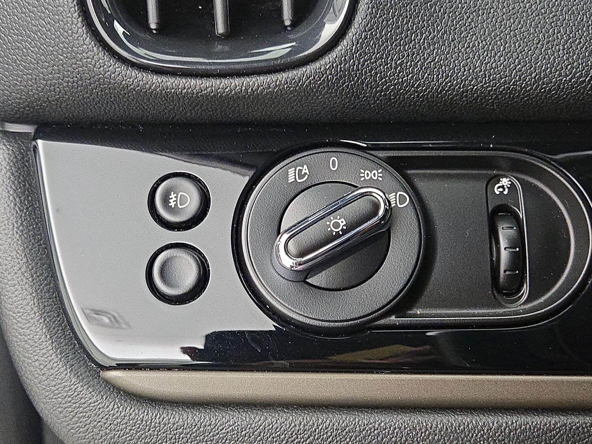 Thumbnail: 2020 MINI Cooper Countryman - 13