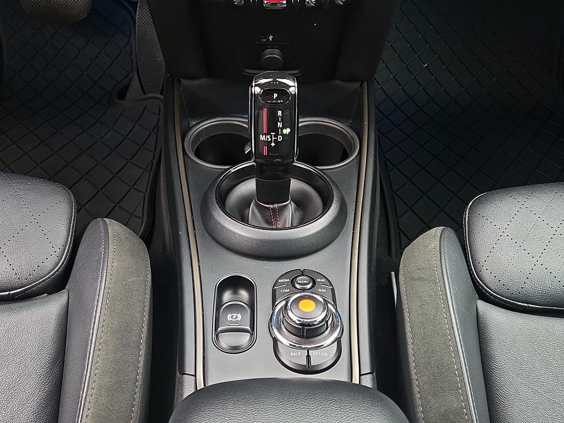 Thumbnail: 2020 MINI Cooper Countryman - 17