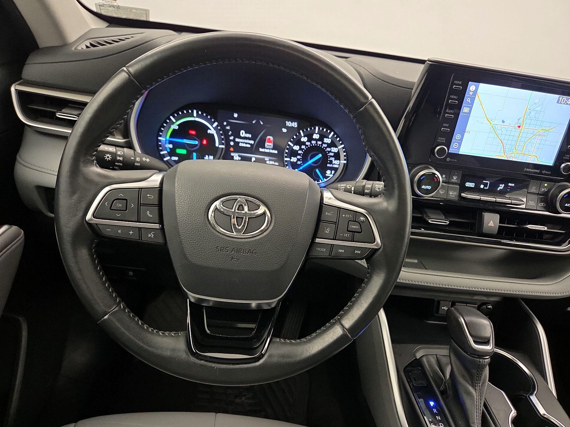 Thumbnail: 2021 Toyota Highlander - 10