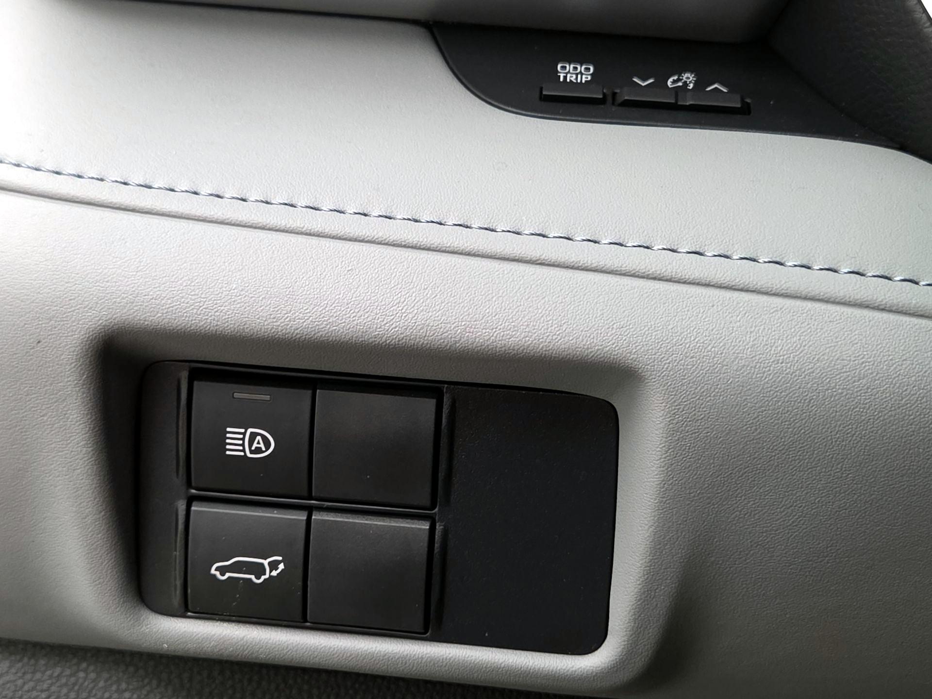 Thumbnail: 2021 Toyota Highlander - 13