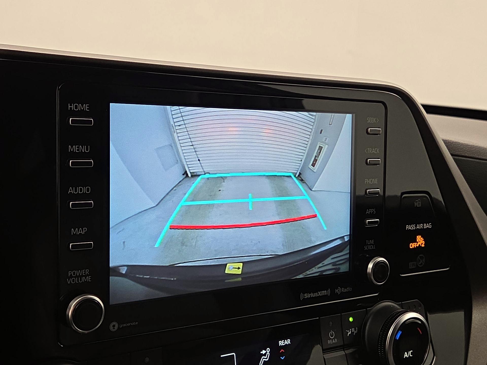 Thumbnail: 2021 Toyota Highlander - 15