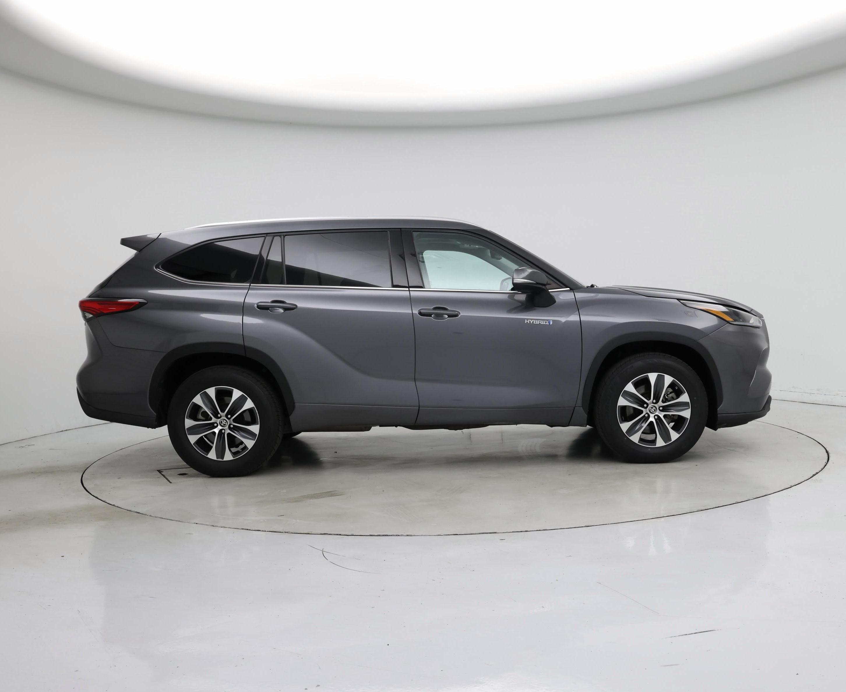 Thumbnail: 2021 Toyota Highlander - 7