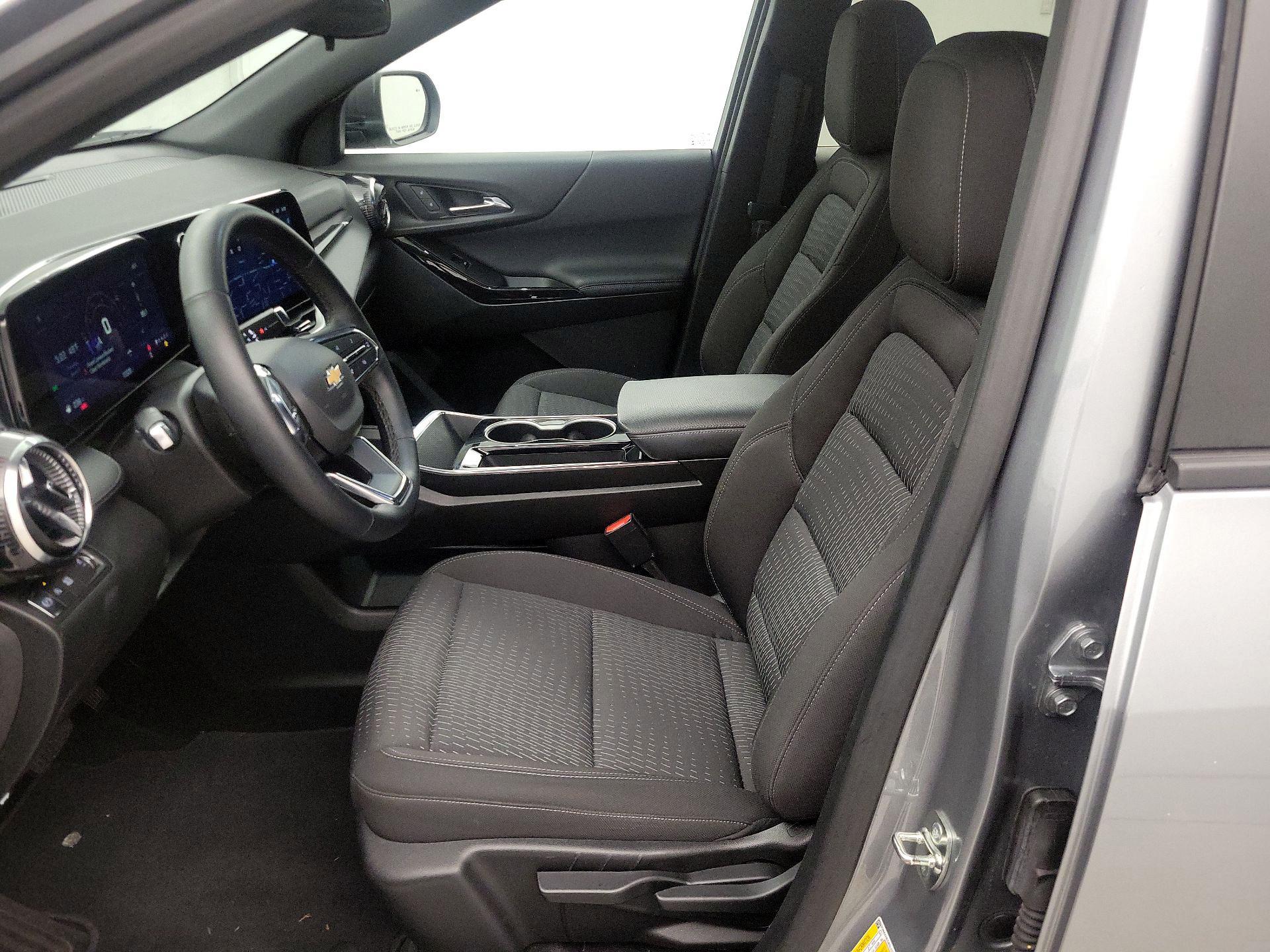 Thumbnail: 2025 Chevrolet Equinox - 11