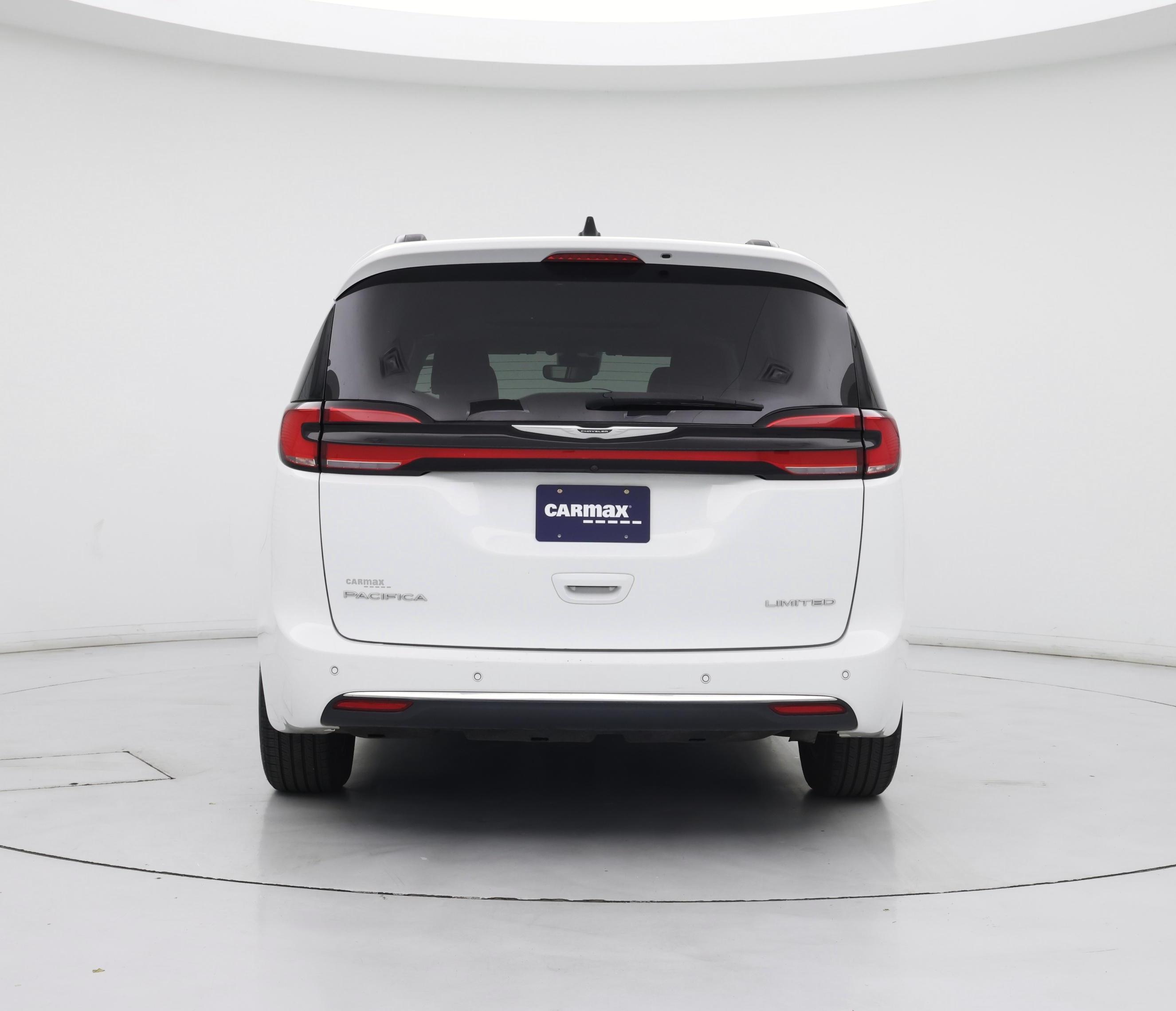 Thumbnail: 2023 Chrysler Pacifica - 6