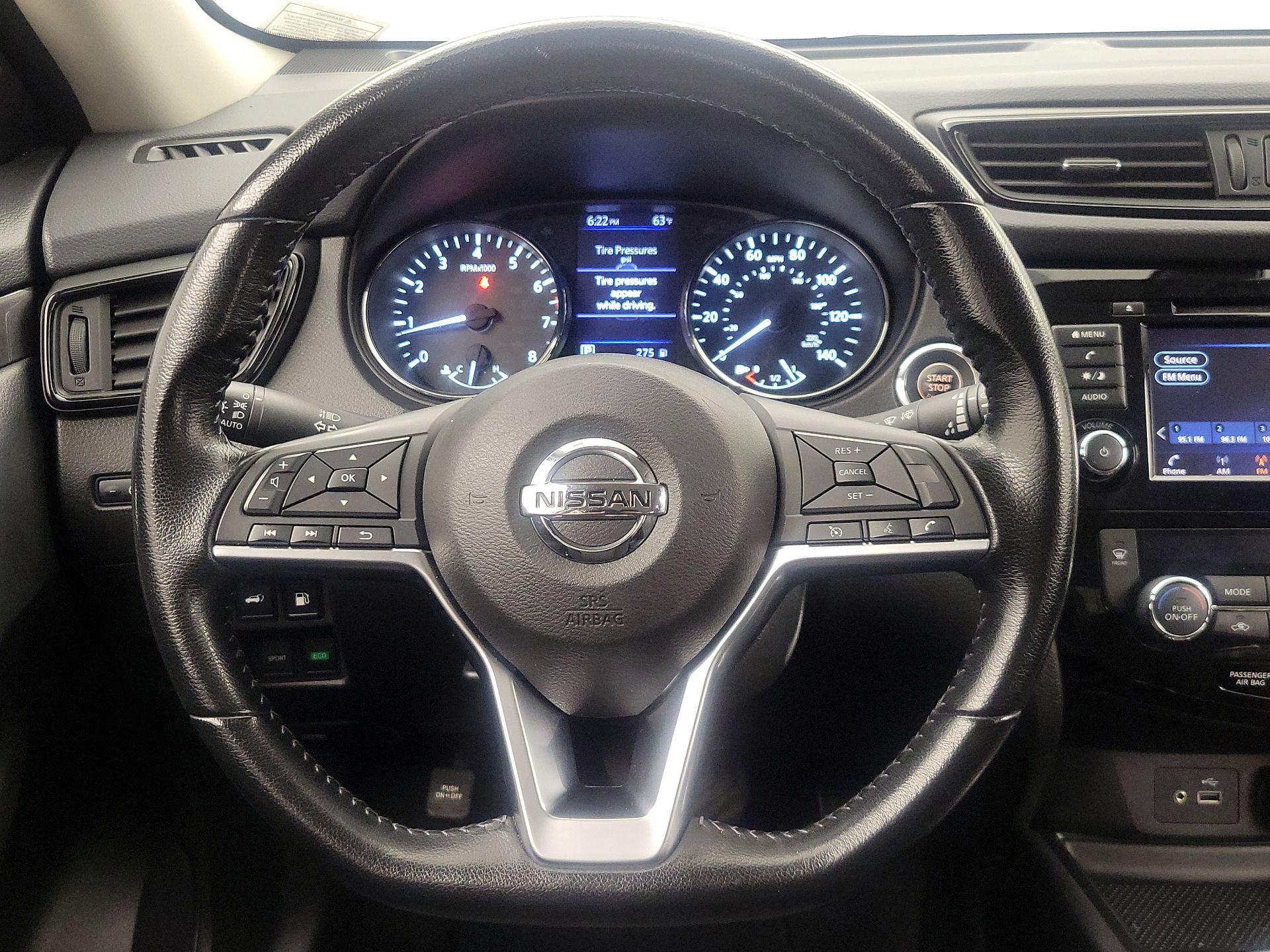 Thumbnail: 2020 Nissan Rogue - 10