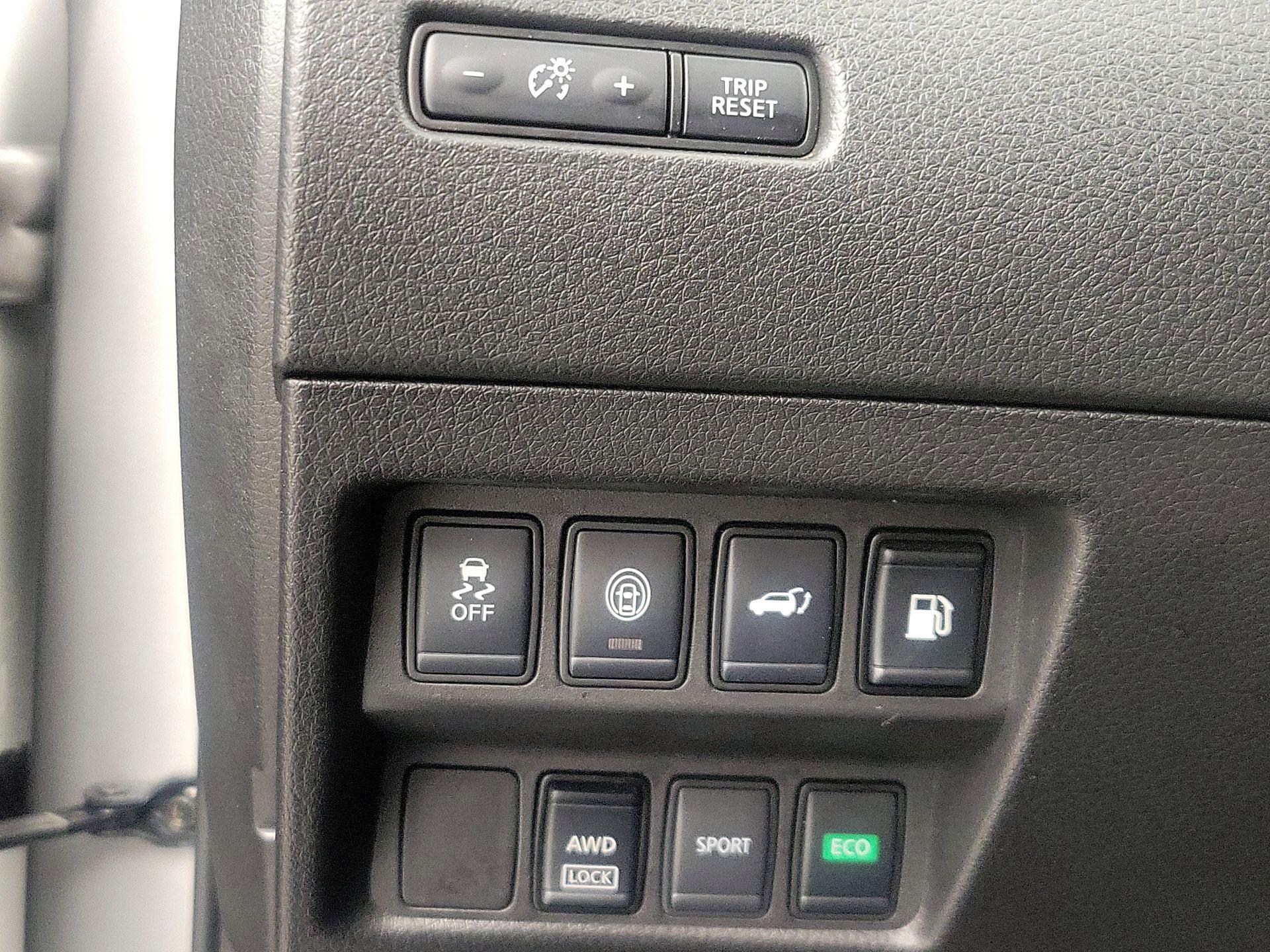 Thumbnail: 2020 Nissan Rogue - 13