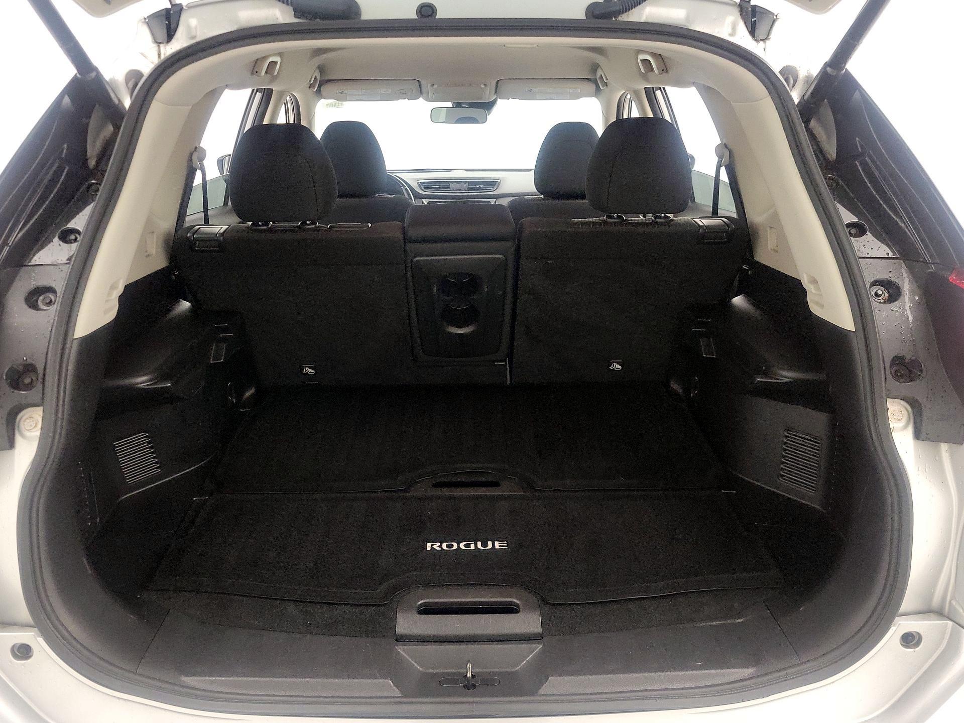 Thumbnail: 2020 Nissan Rogue - 20