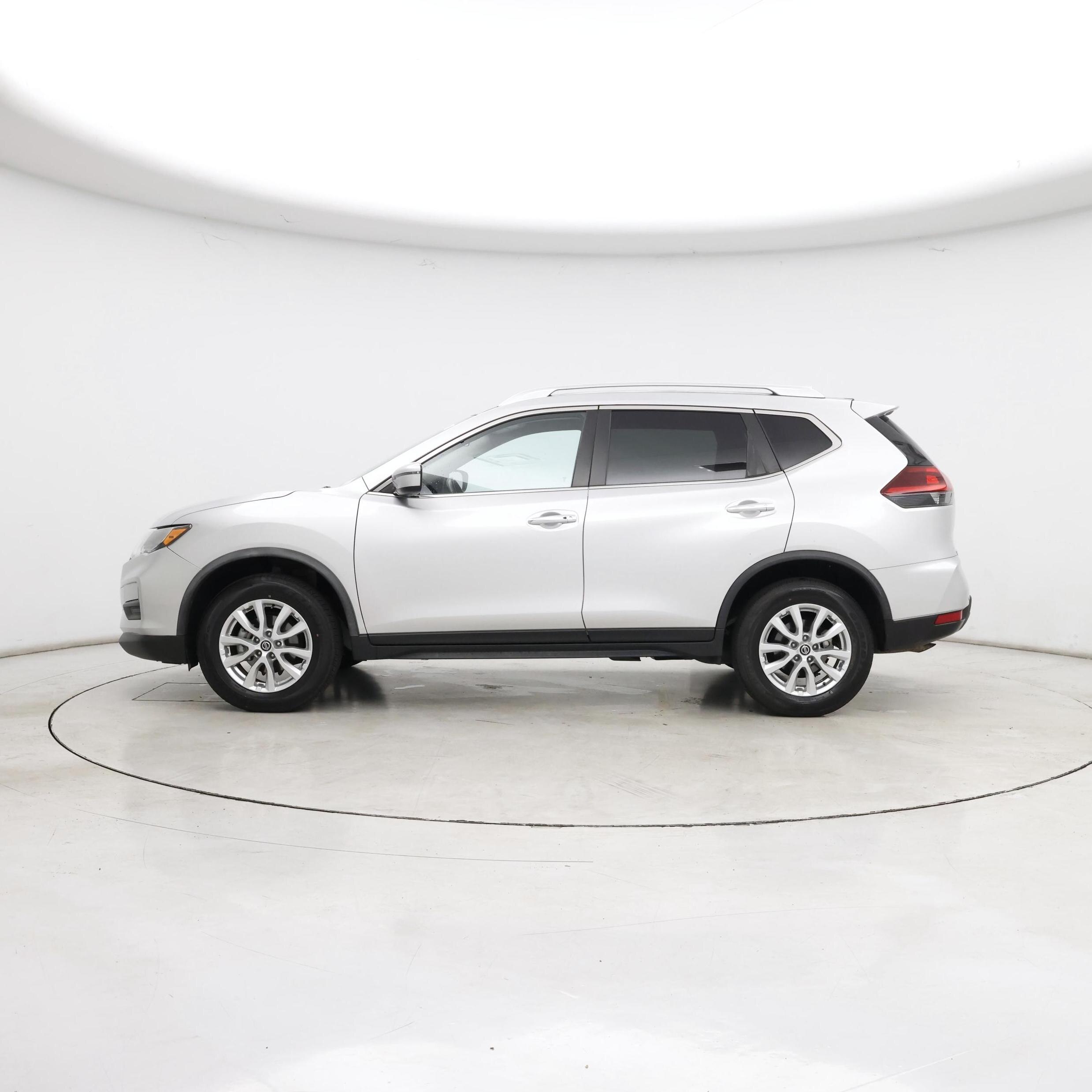 Thumbnail: 2020 Nissan Rogue - 3