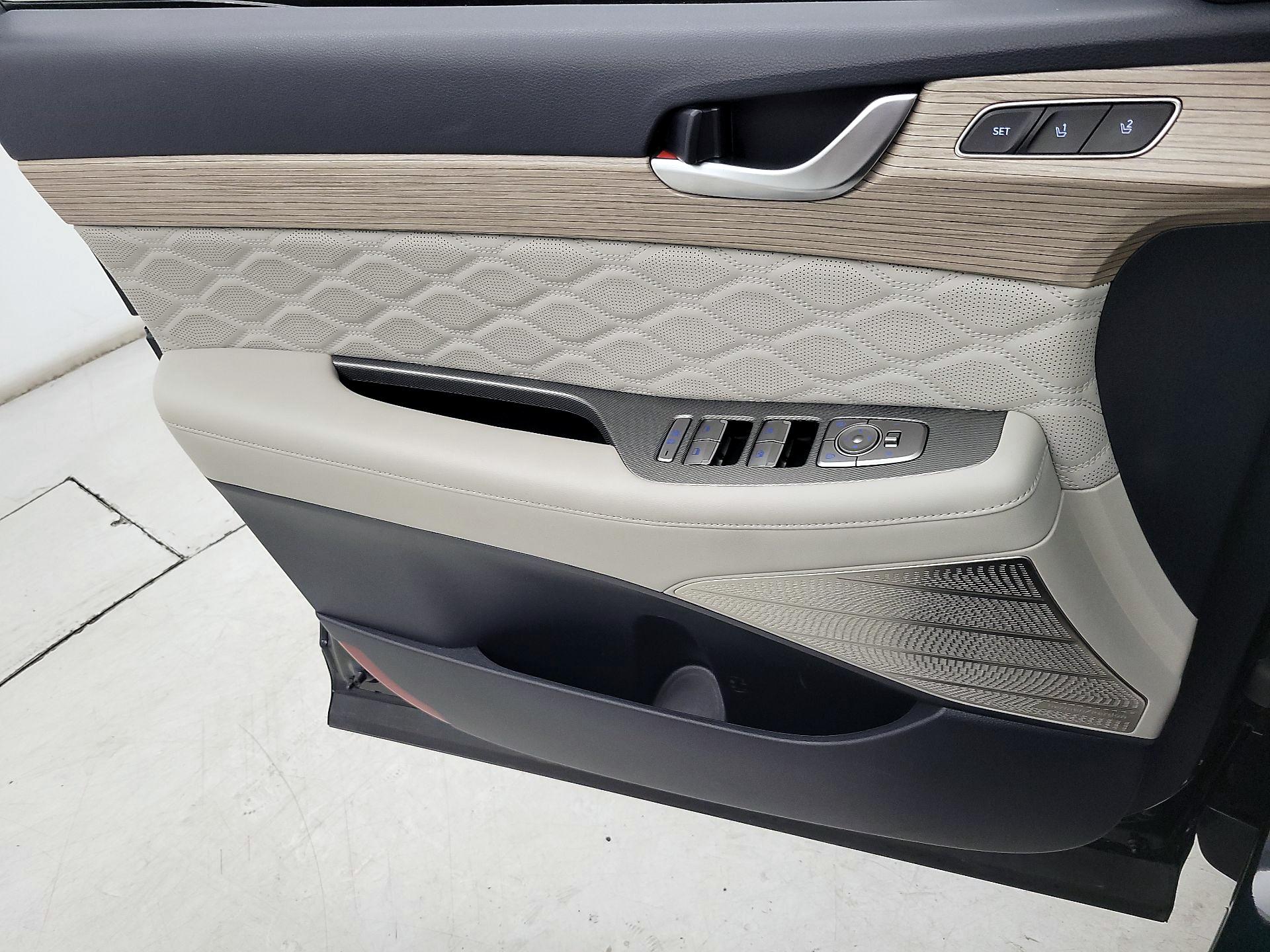 Thumbnail: 2022 Hyundai Palisade - 12