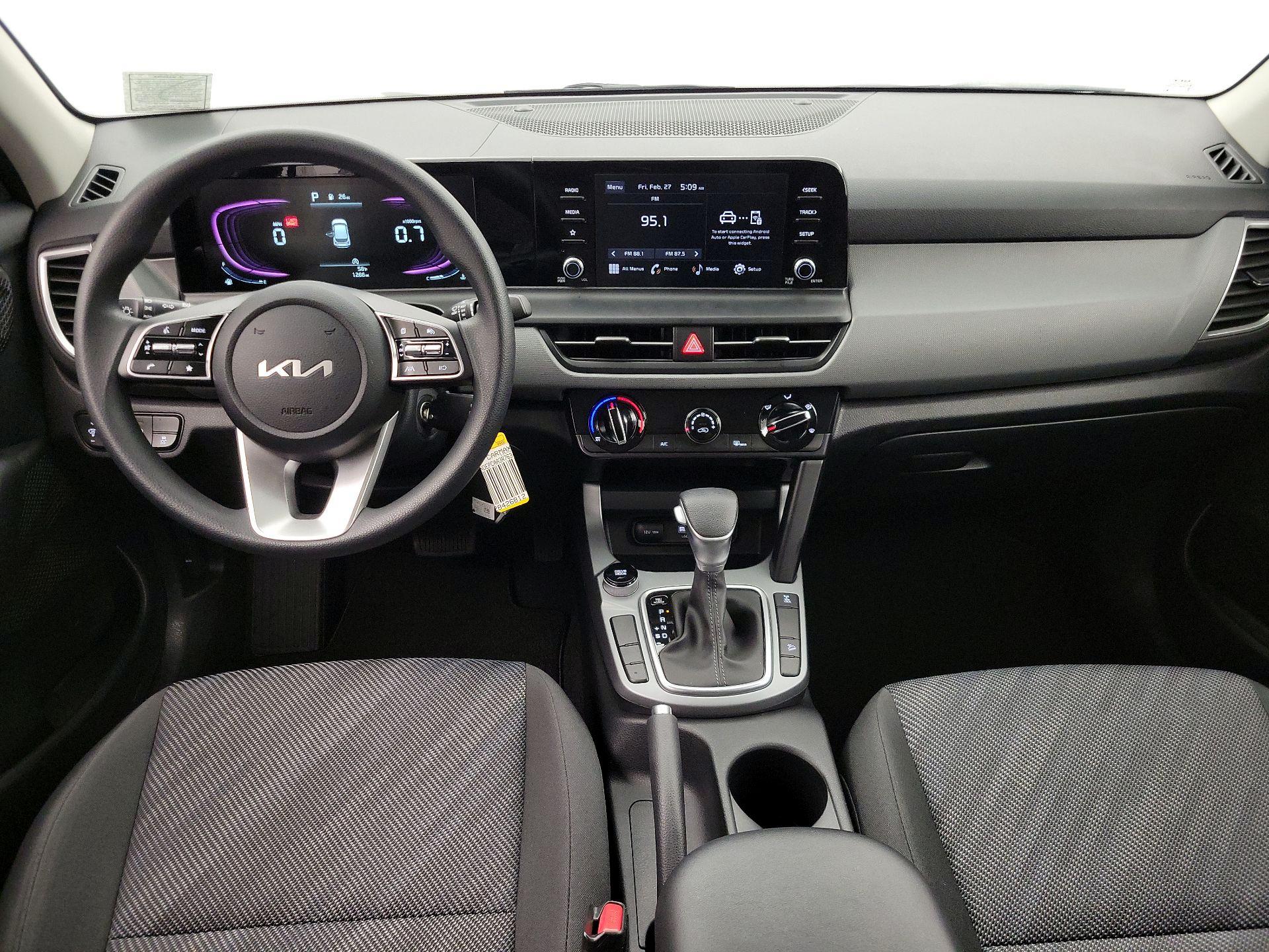 Thumbnail: 2024 Kia Seltos - 9