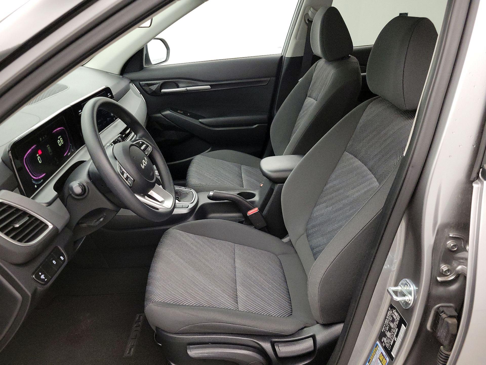 Thumbnail: 2024 Kia Seltos - 11