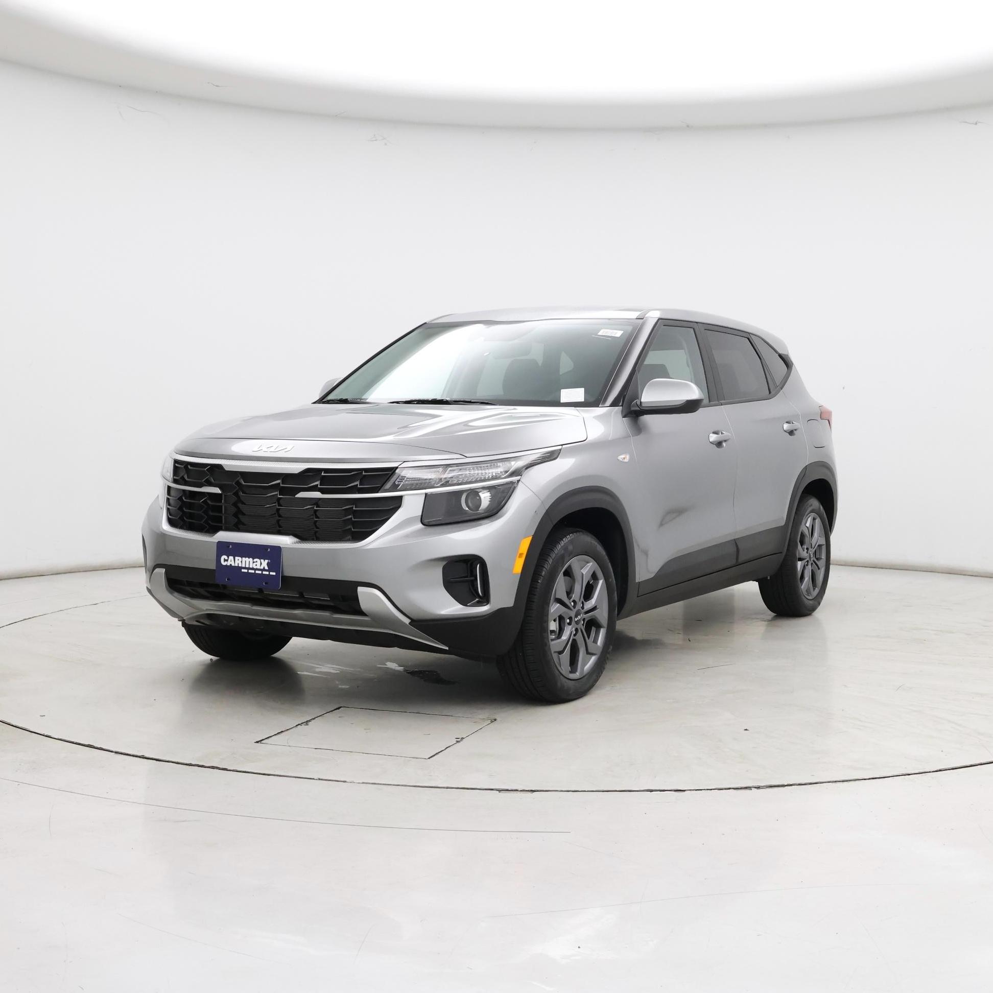 Thumbnail: 2024 Kia Seltos - 4