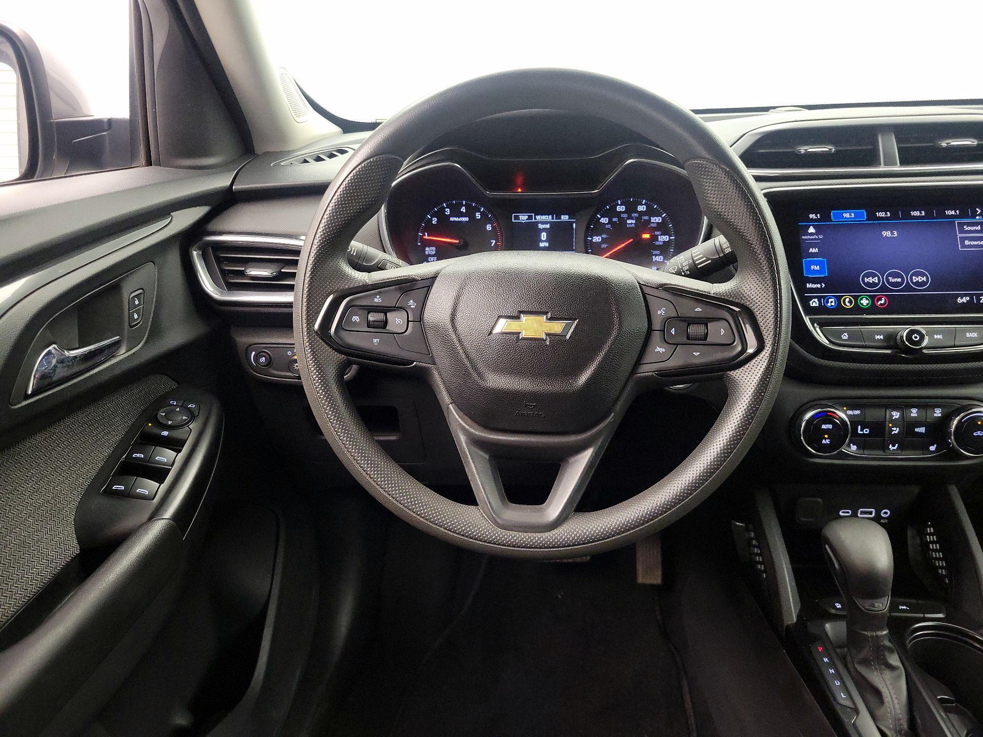 Thumbnail: 2023 Chevrolet TrailBlazer - 10