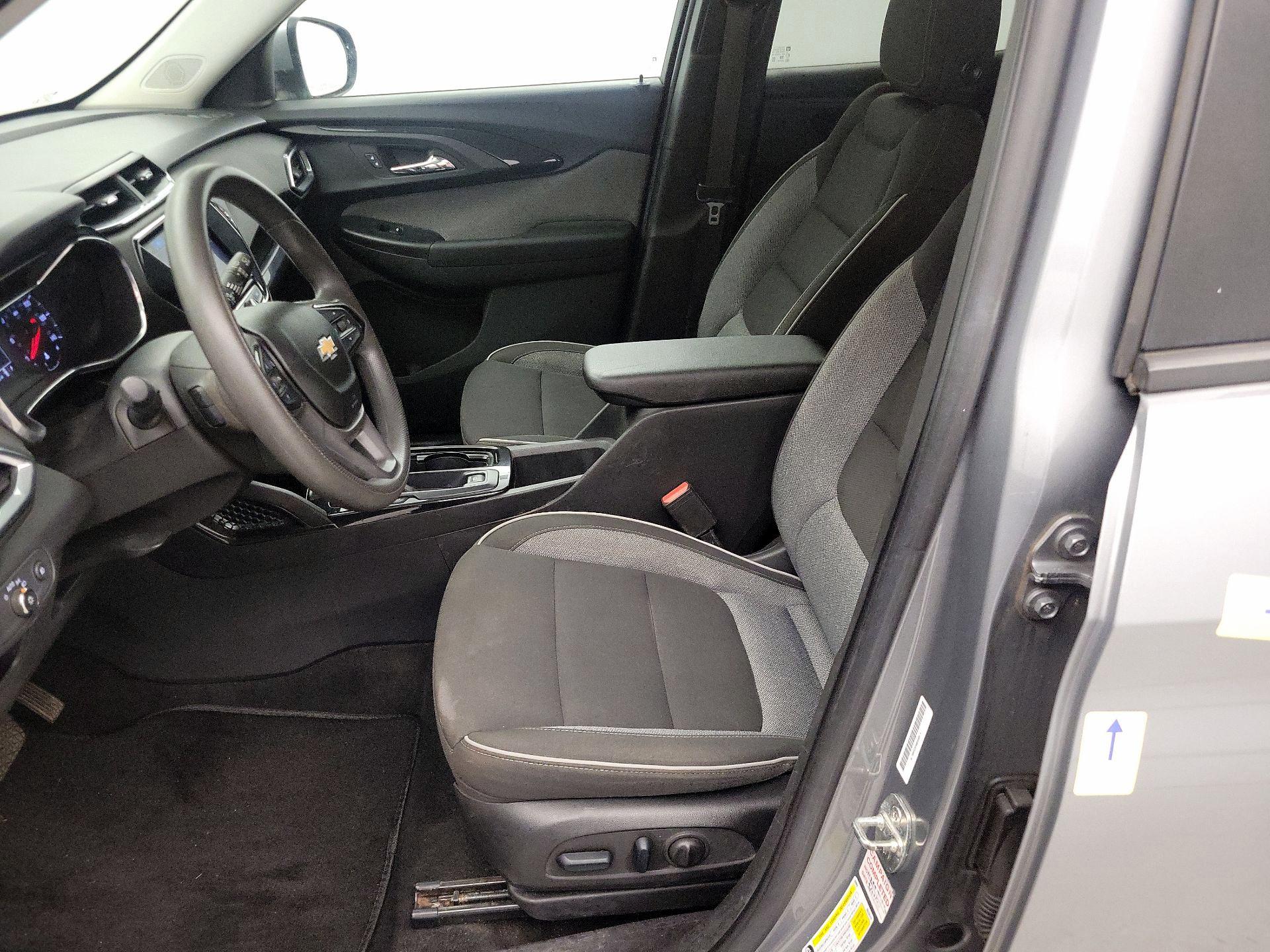 Thumbnail: 2023 Chevrolet TrailBlazer - 11