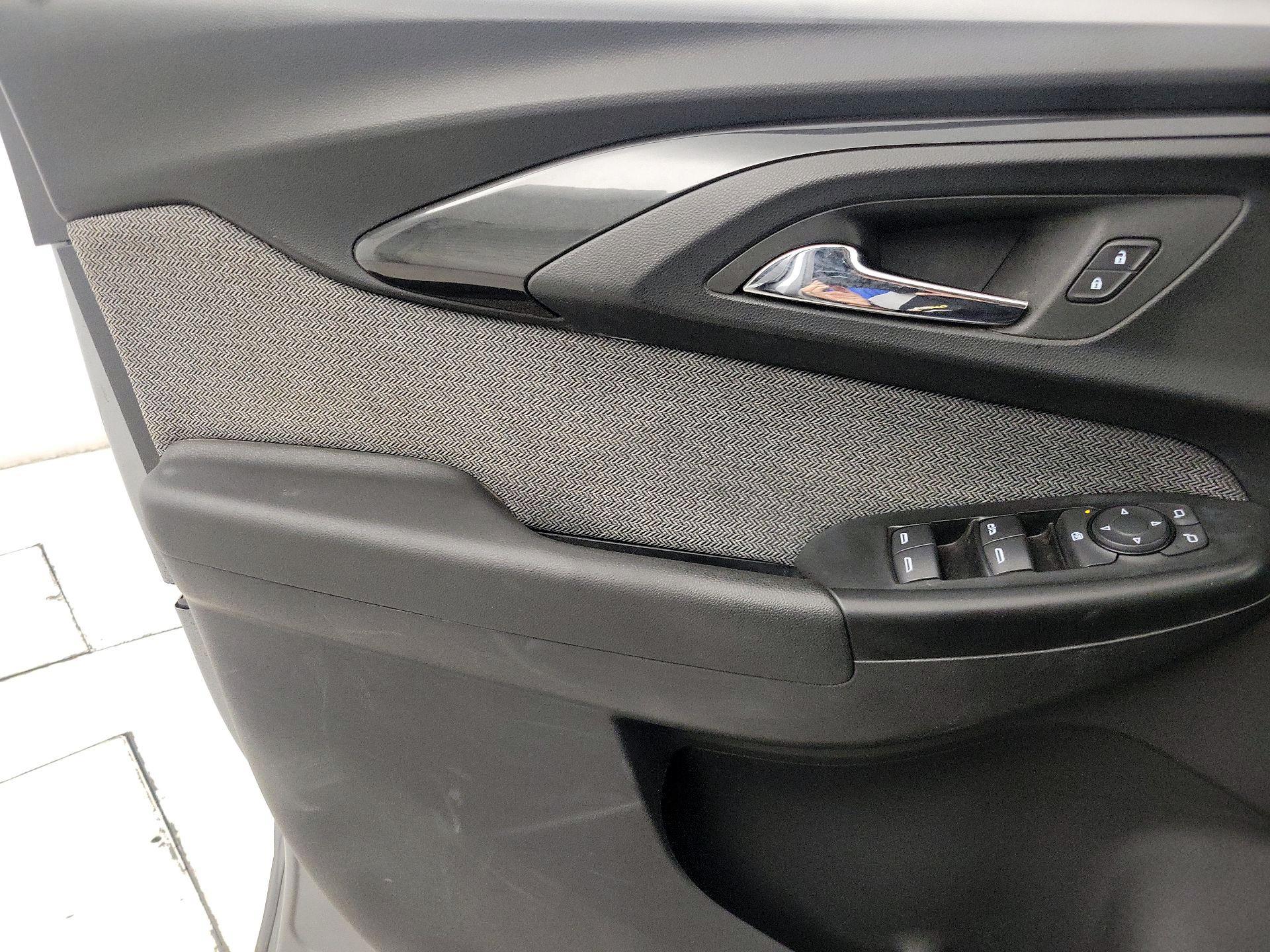 Thumbnail: 2023 Chevrolet TrailBlazer - 12