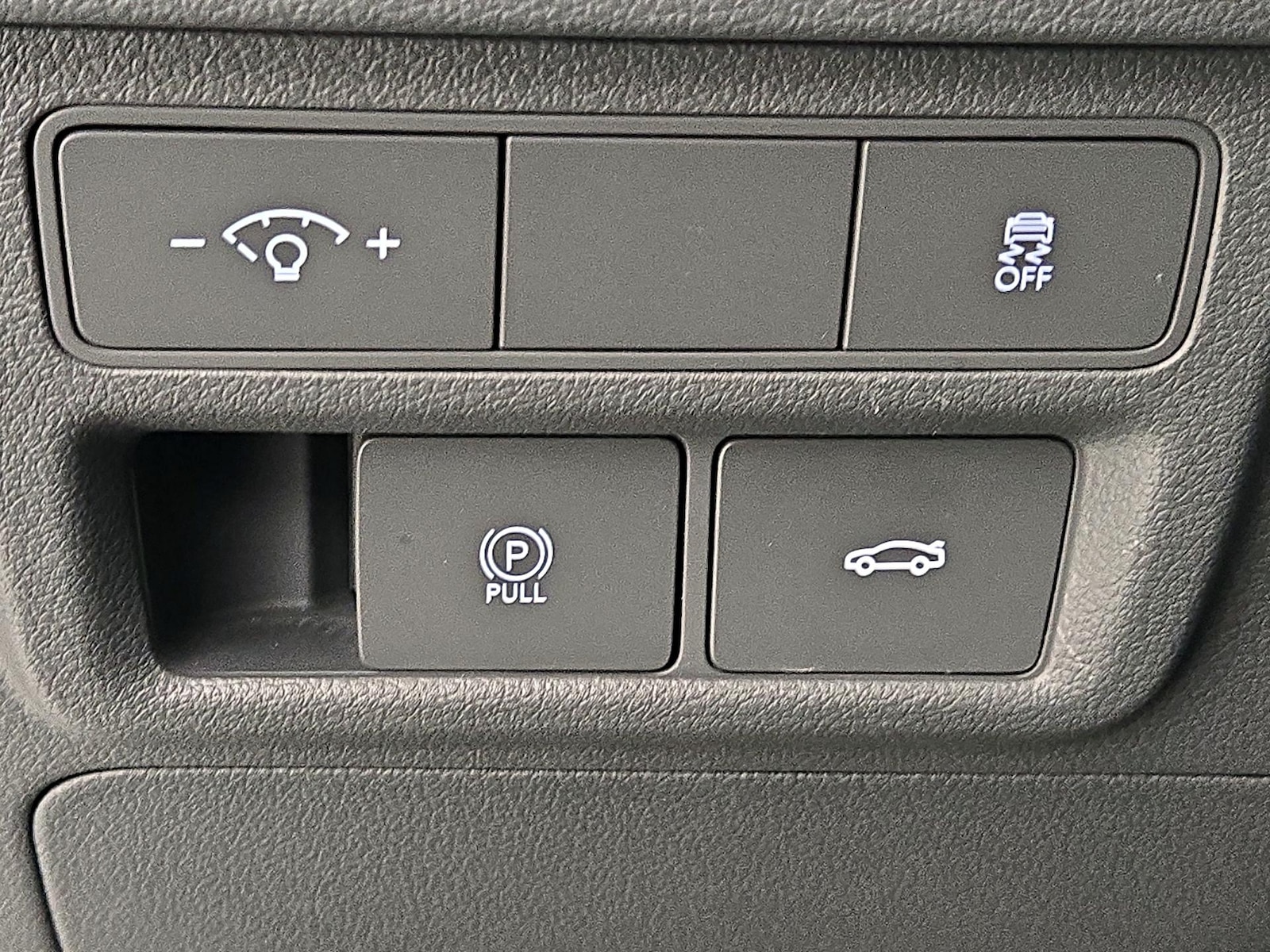2025 Hyundai Sonata SEL - Photo 14