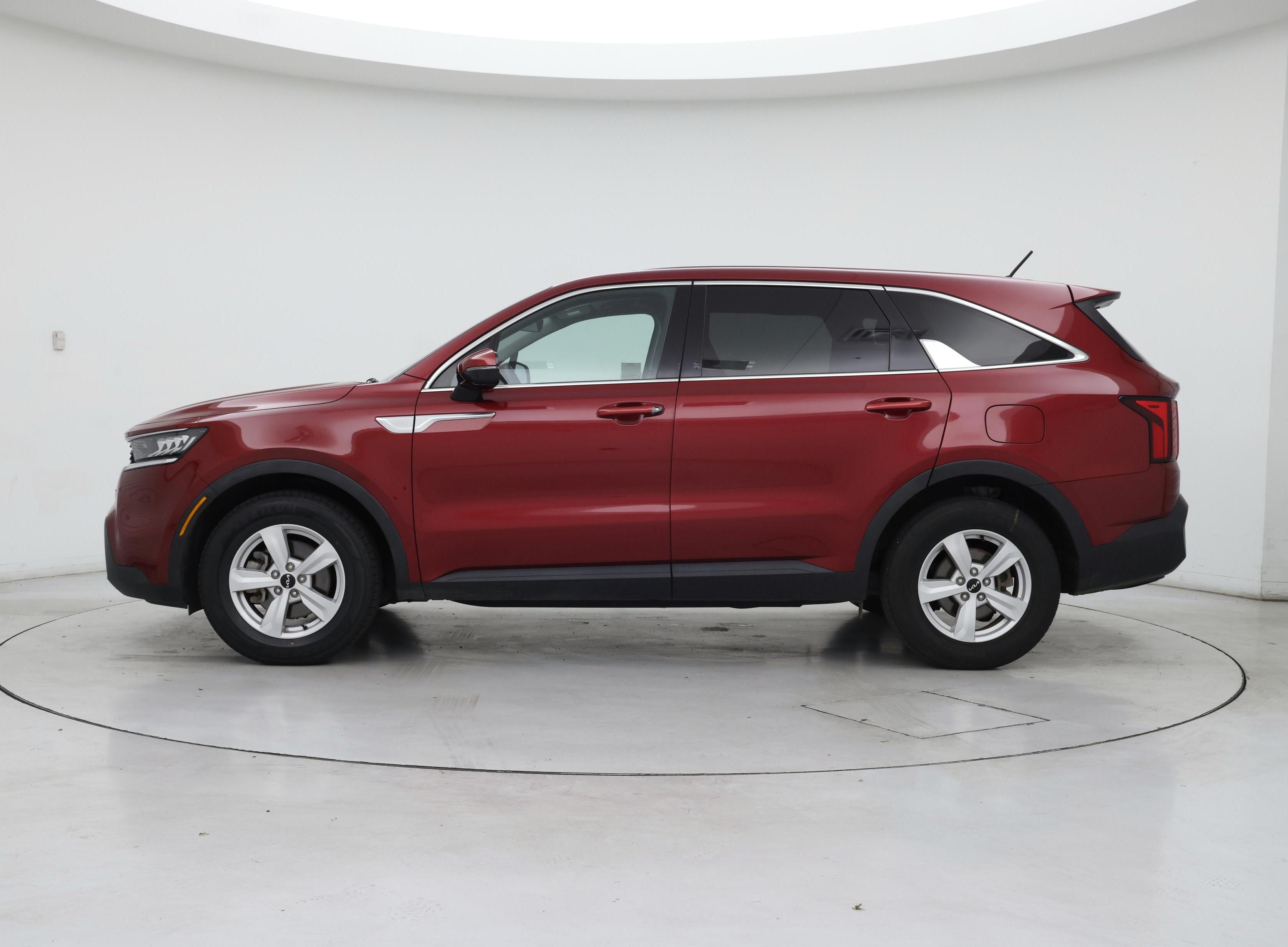 Thumbnail: 2023 Kia Sorento - 3