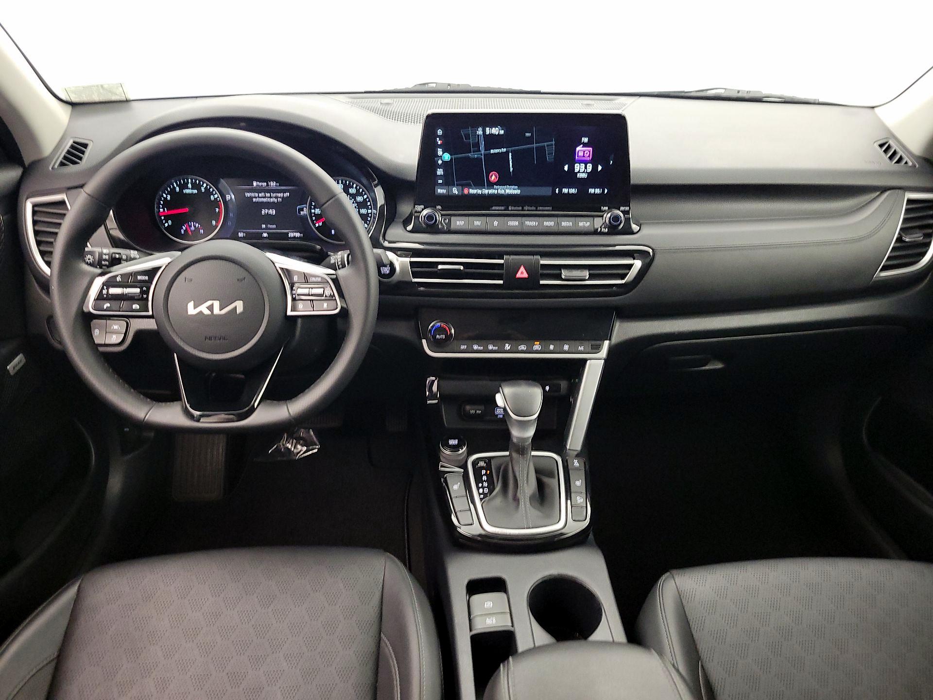 Thumbnail: 2023 Kia Seltos - 9