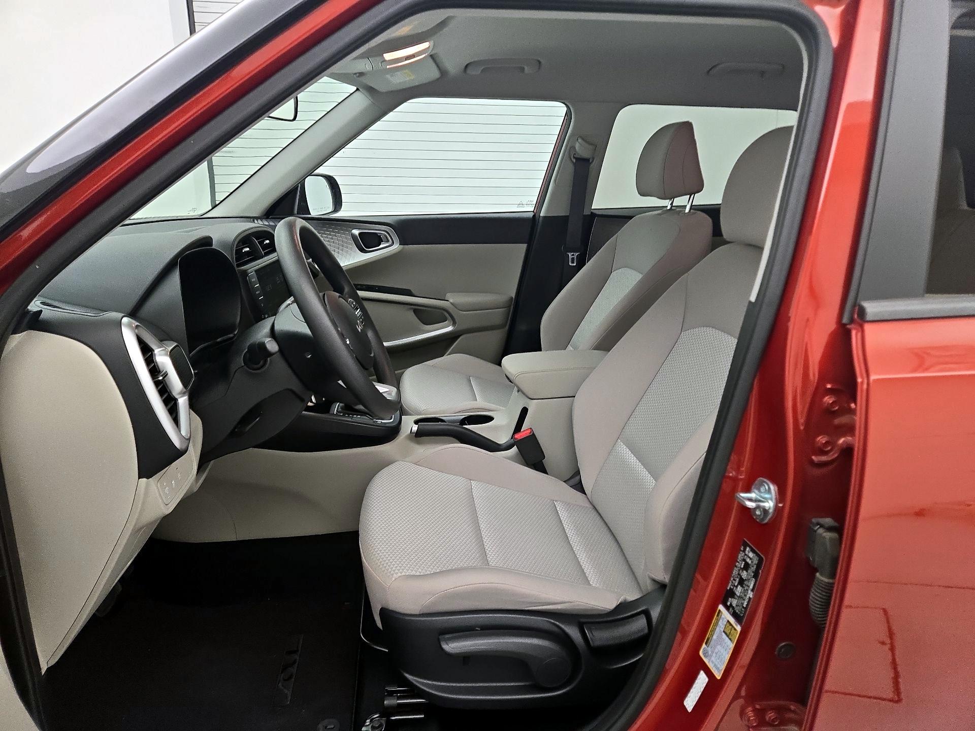 Thumbnail: 2023 Kia Soul - 11