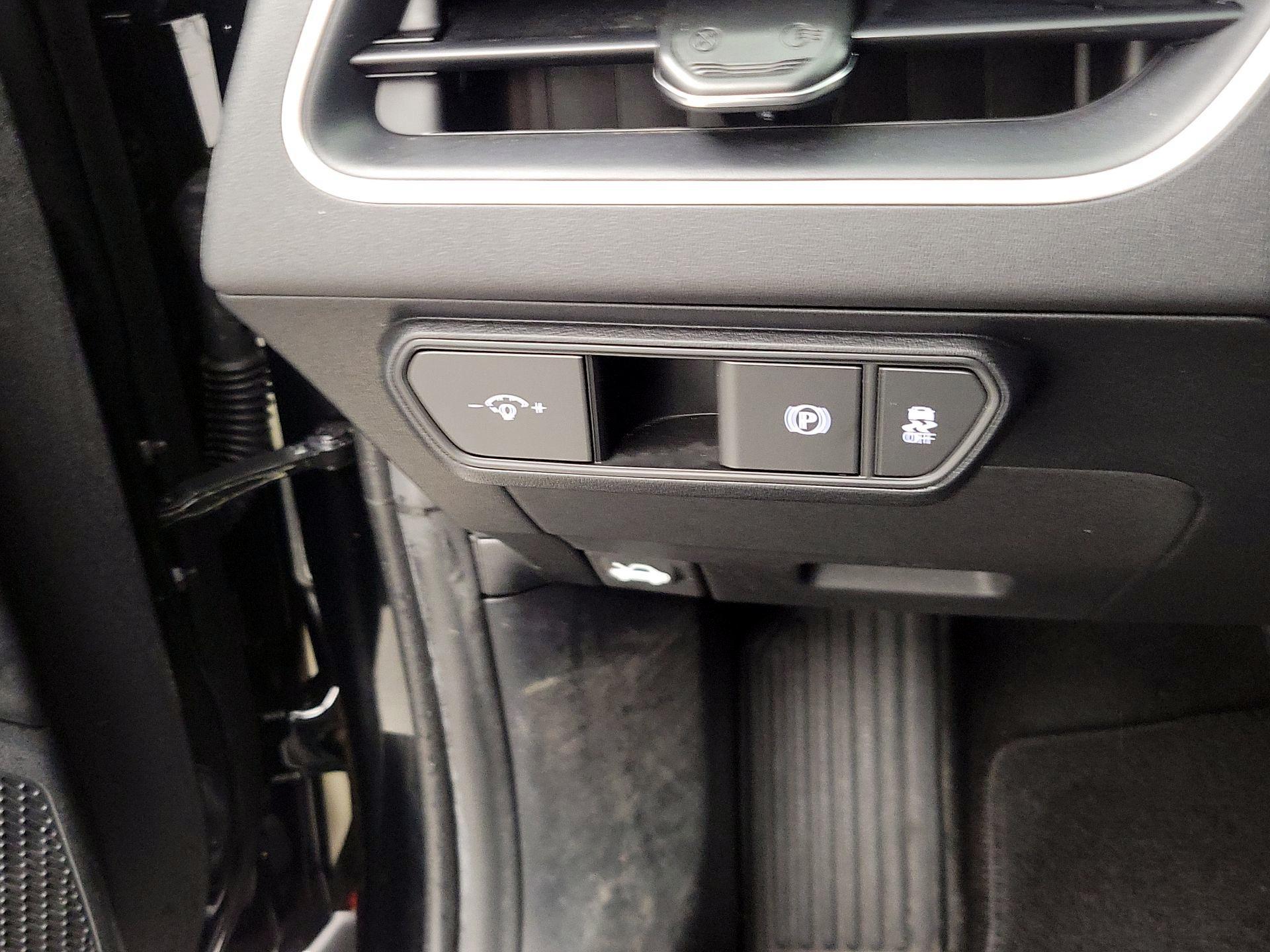 Thumbnail: 2025 Kia K4 - 13